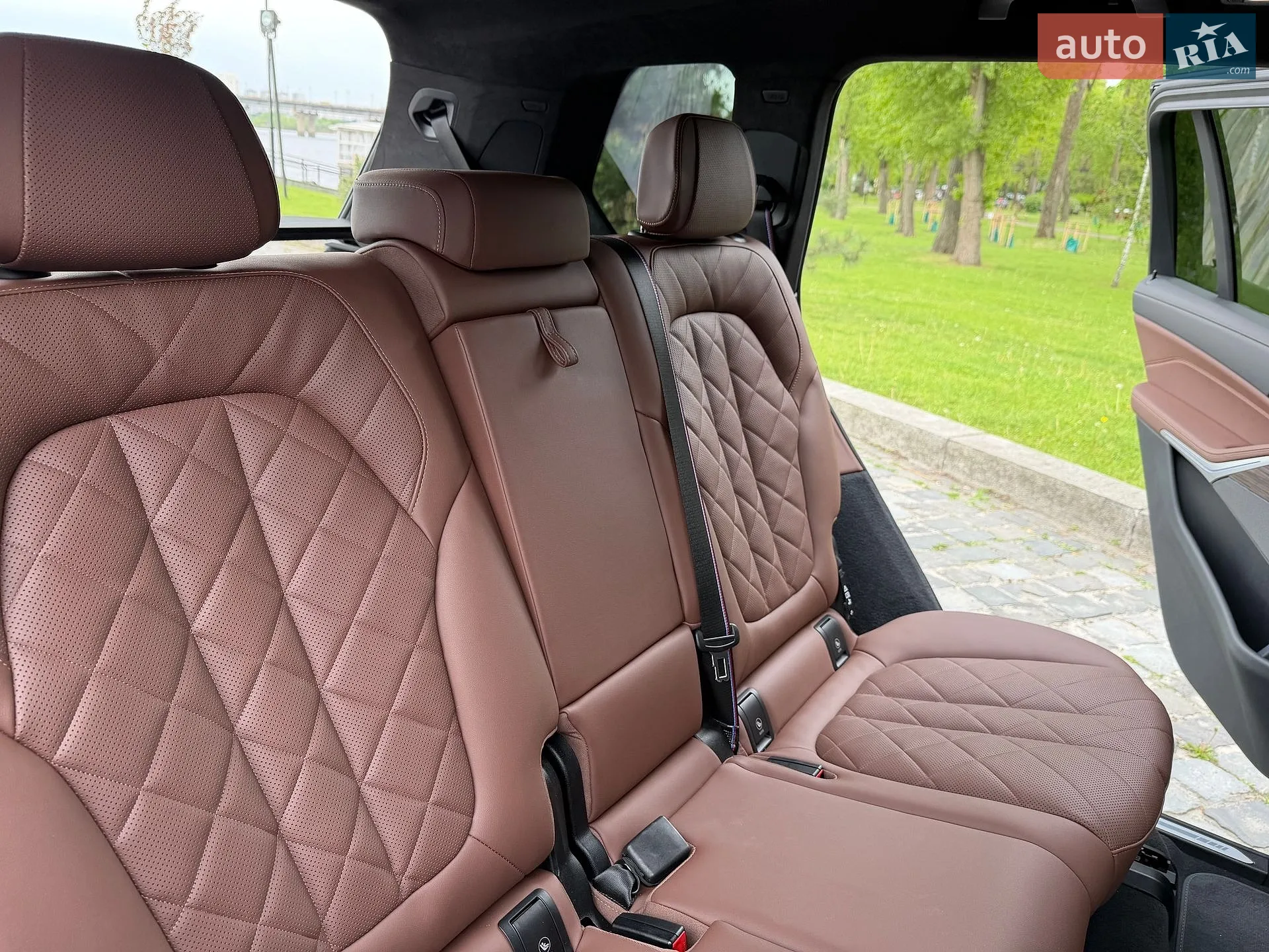 2023 BMW X7 - мініатюра 108