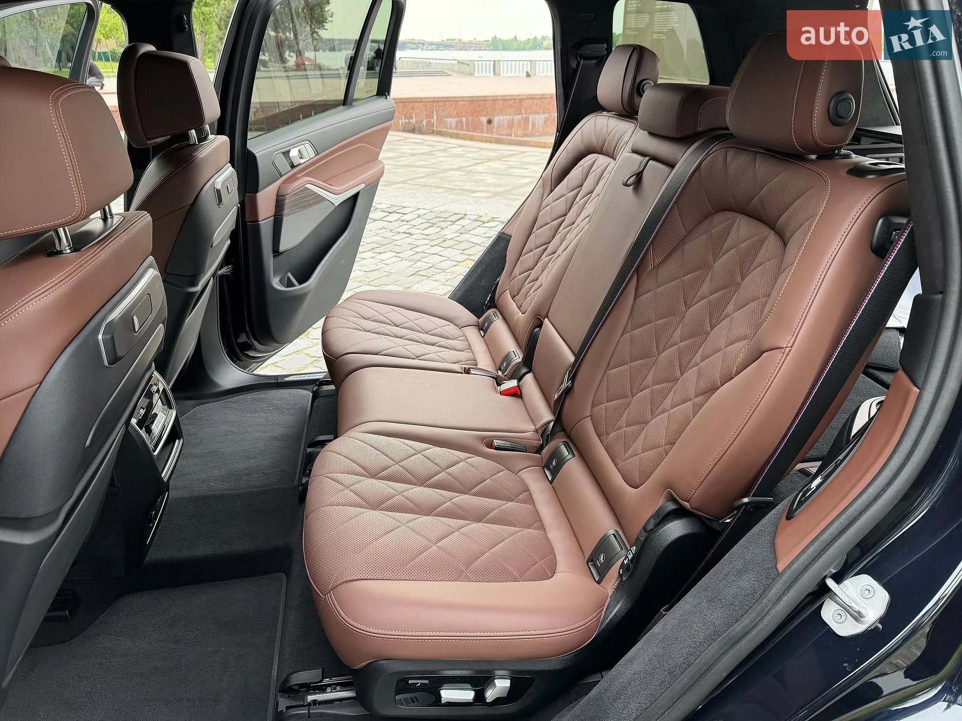 2023 BMW X7 - мініатюра 126