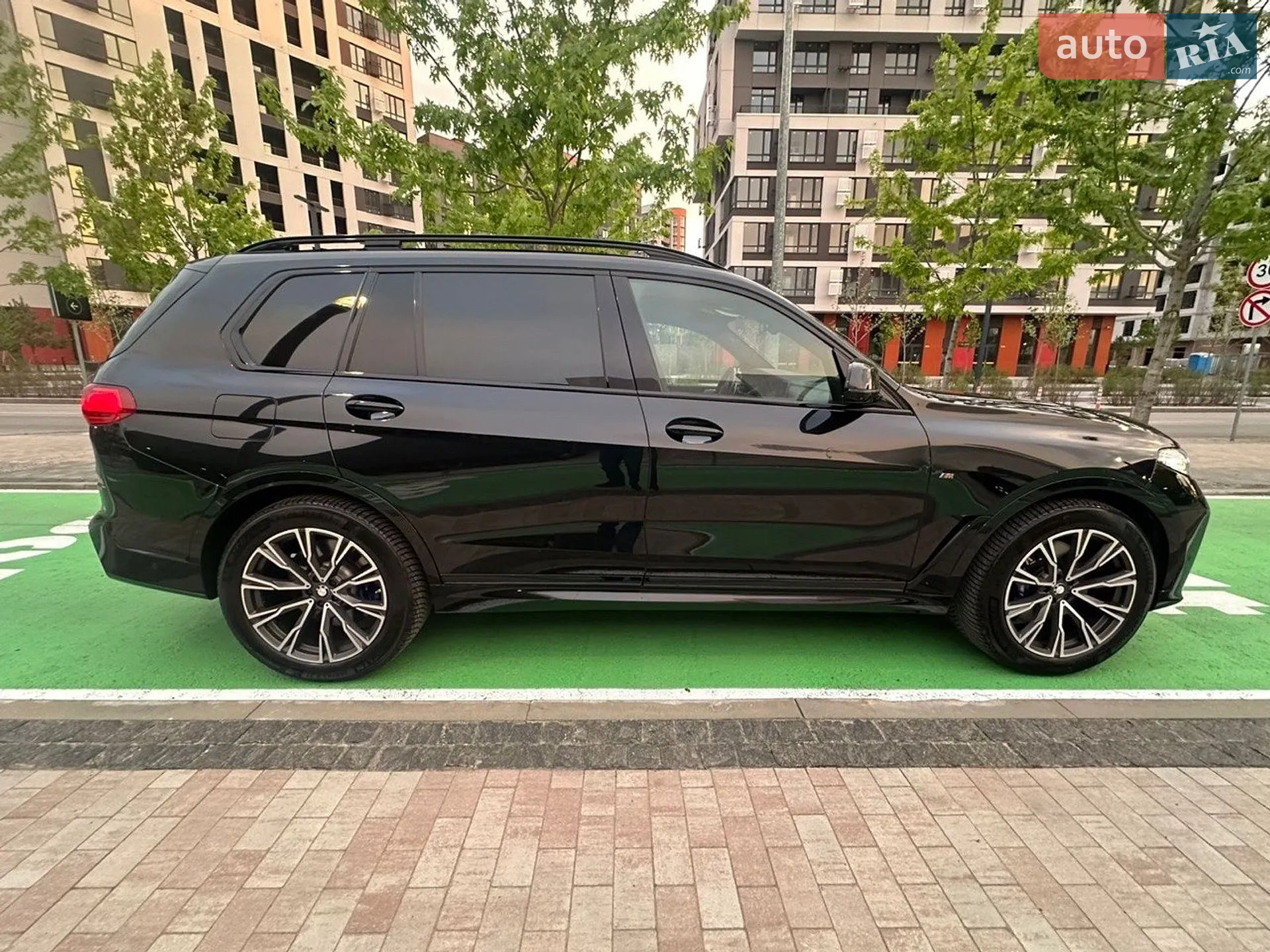 2021 BMW X7 - мініатюра 4