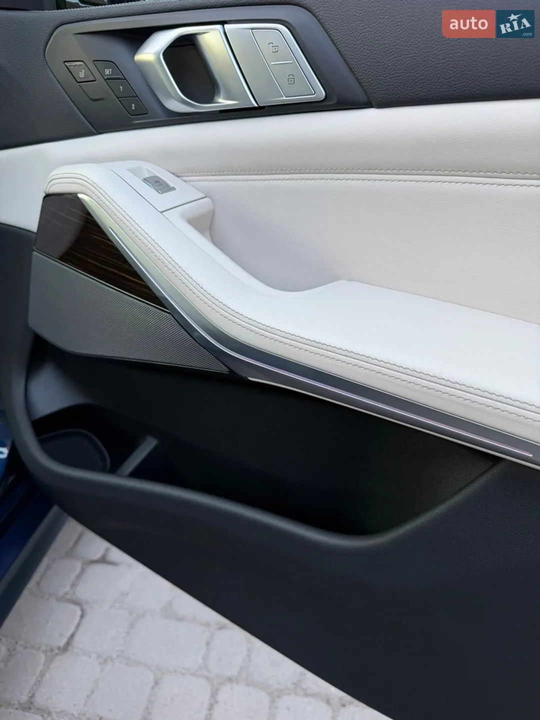2021 BMW X7 - мініатюра 21