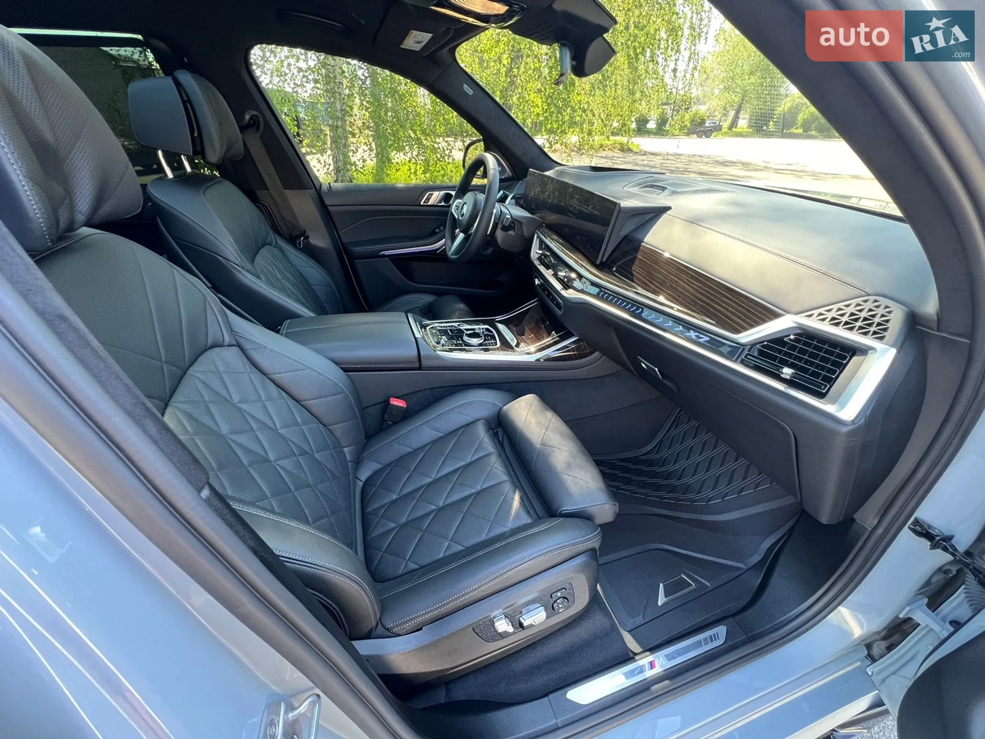2023 BMW X7 - мініатюра 32