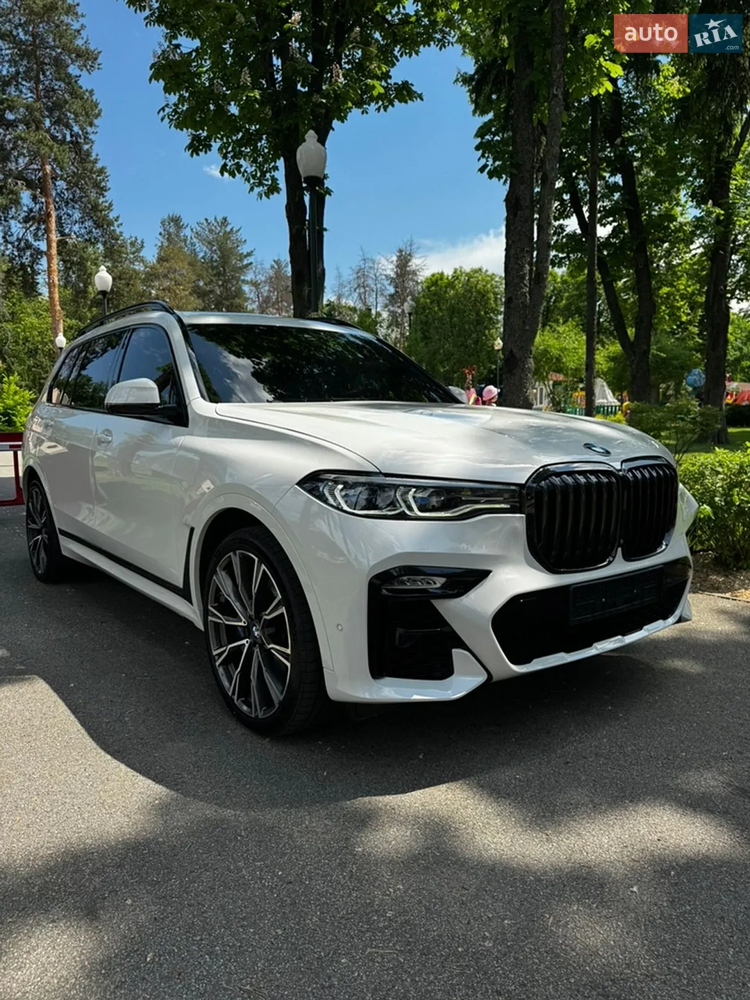 2020 BMW X7 - фото 1