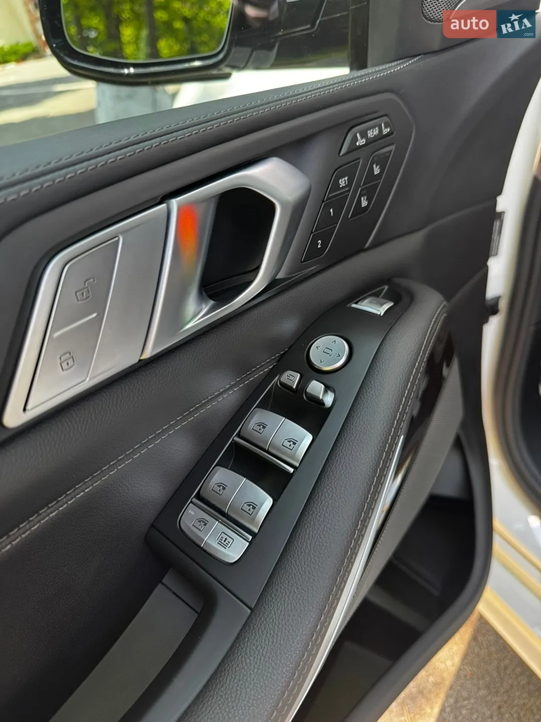 2020 BMW X7 - мініатюра 21
