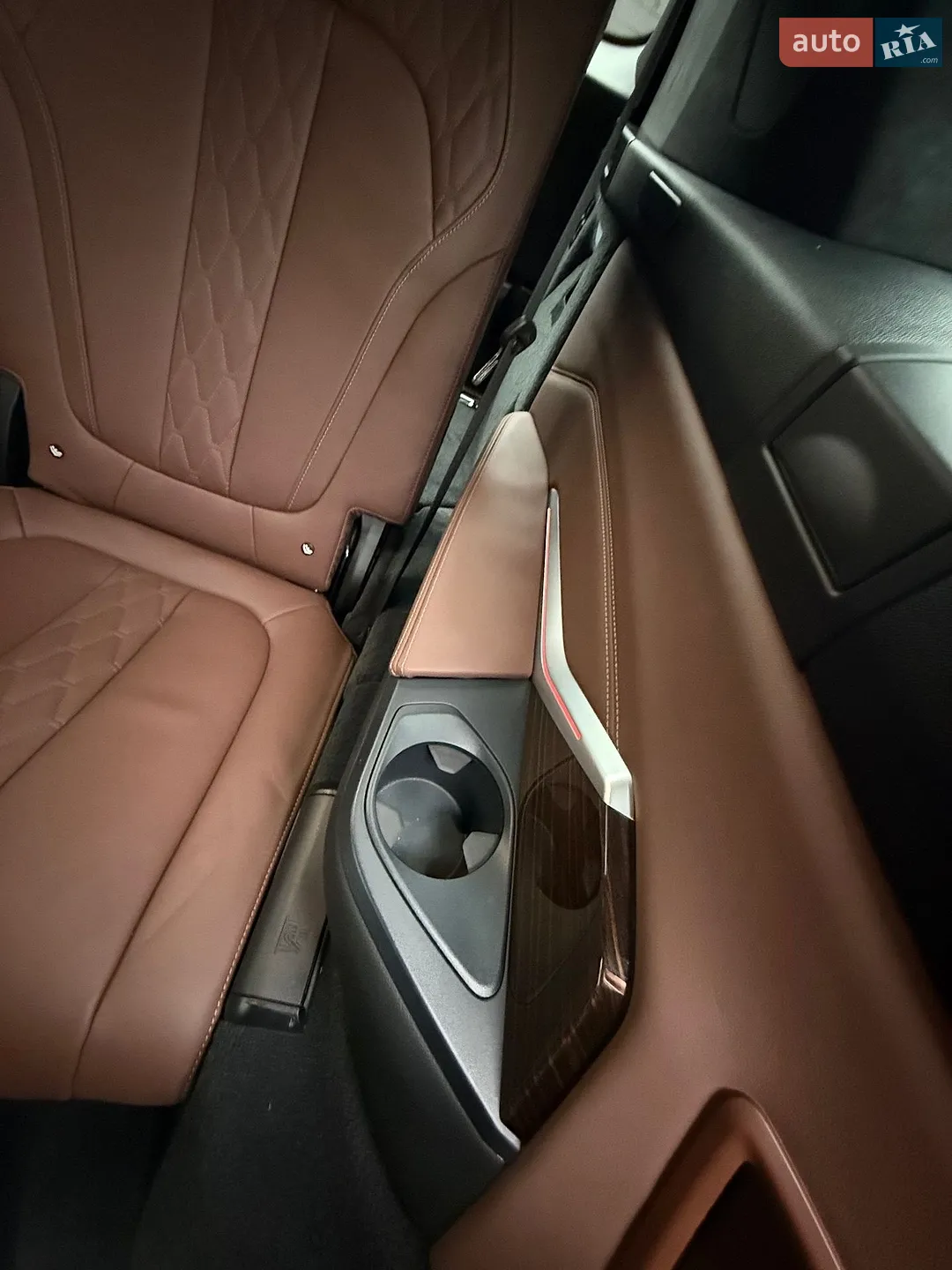 2020 BMW X7 - мініатюра 23