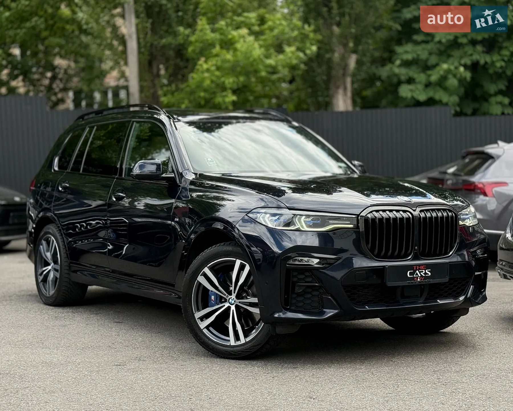2021 BMW X7 - фото 1