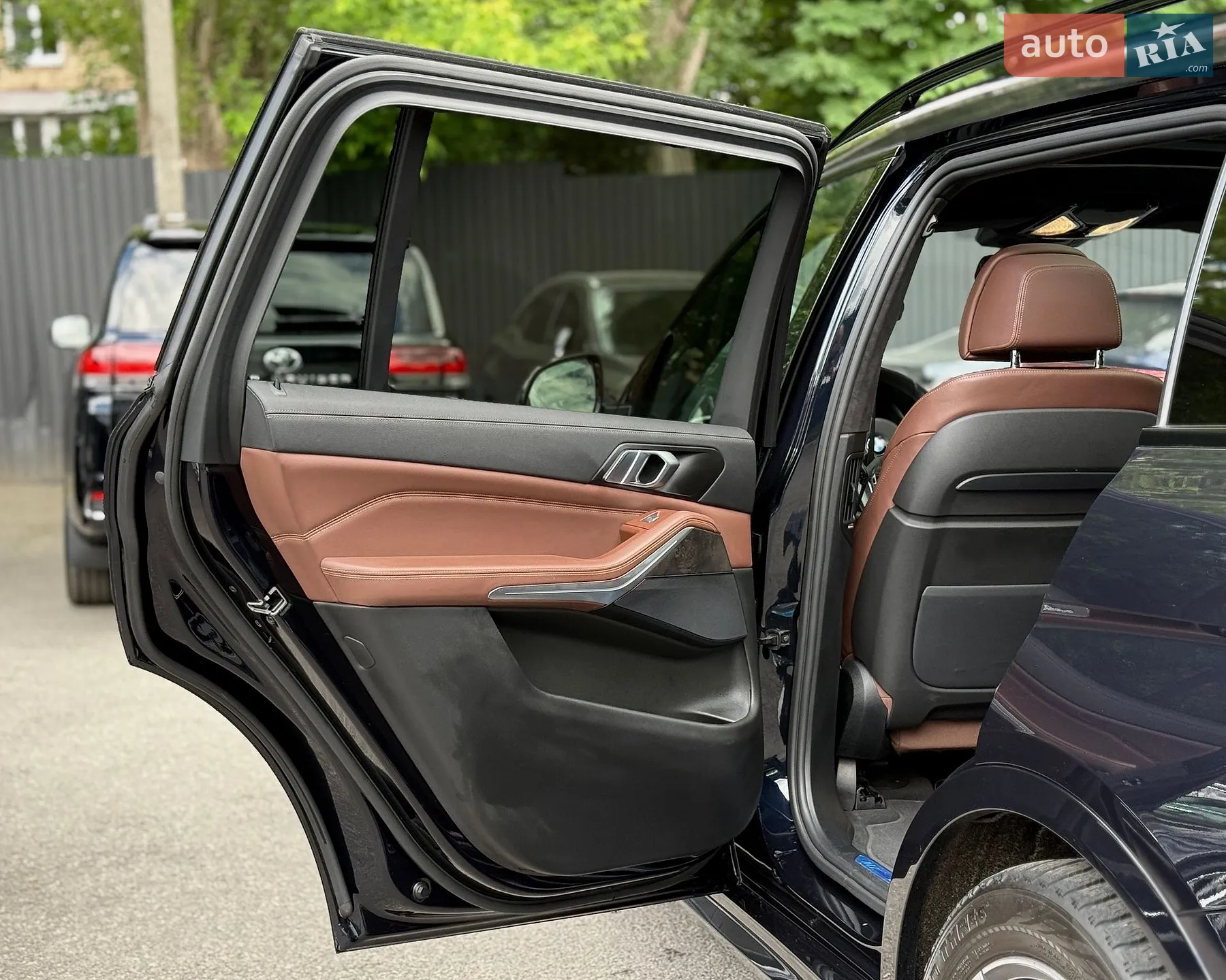 2021 BMW X7 - мініатюра 15