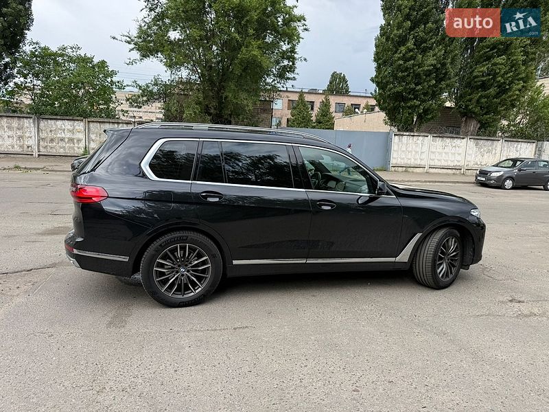 Внедорожник / Кроссовер BMW X7 2022 в Киеве