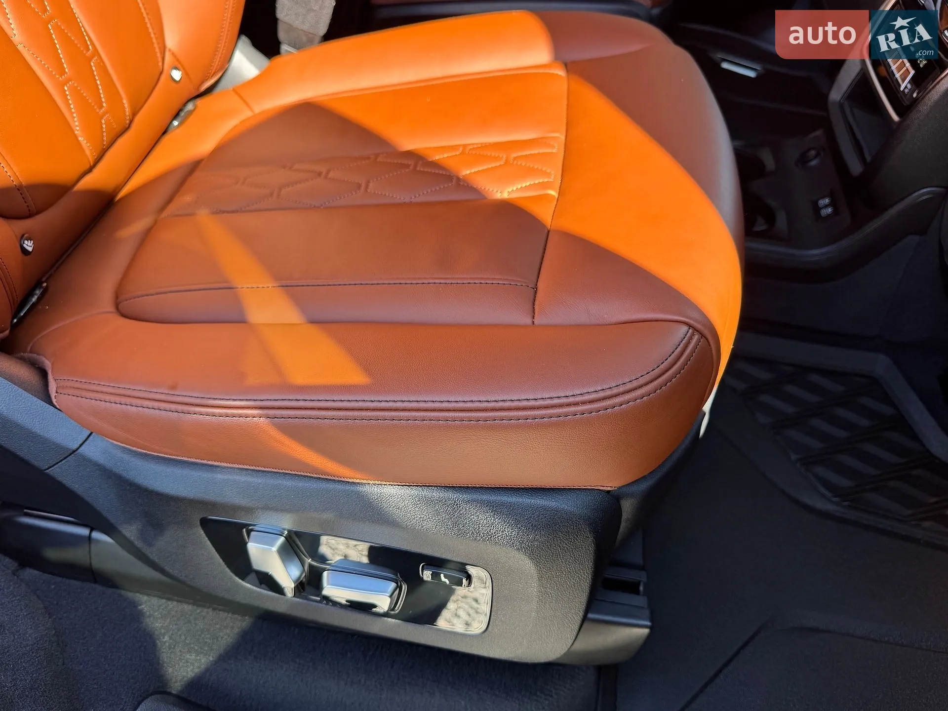 2019 BMW X7 - мініатюра 38