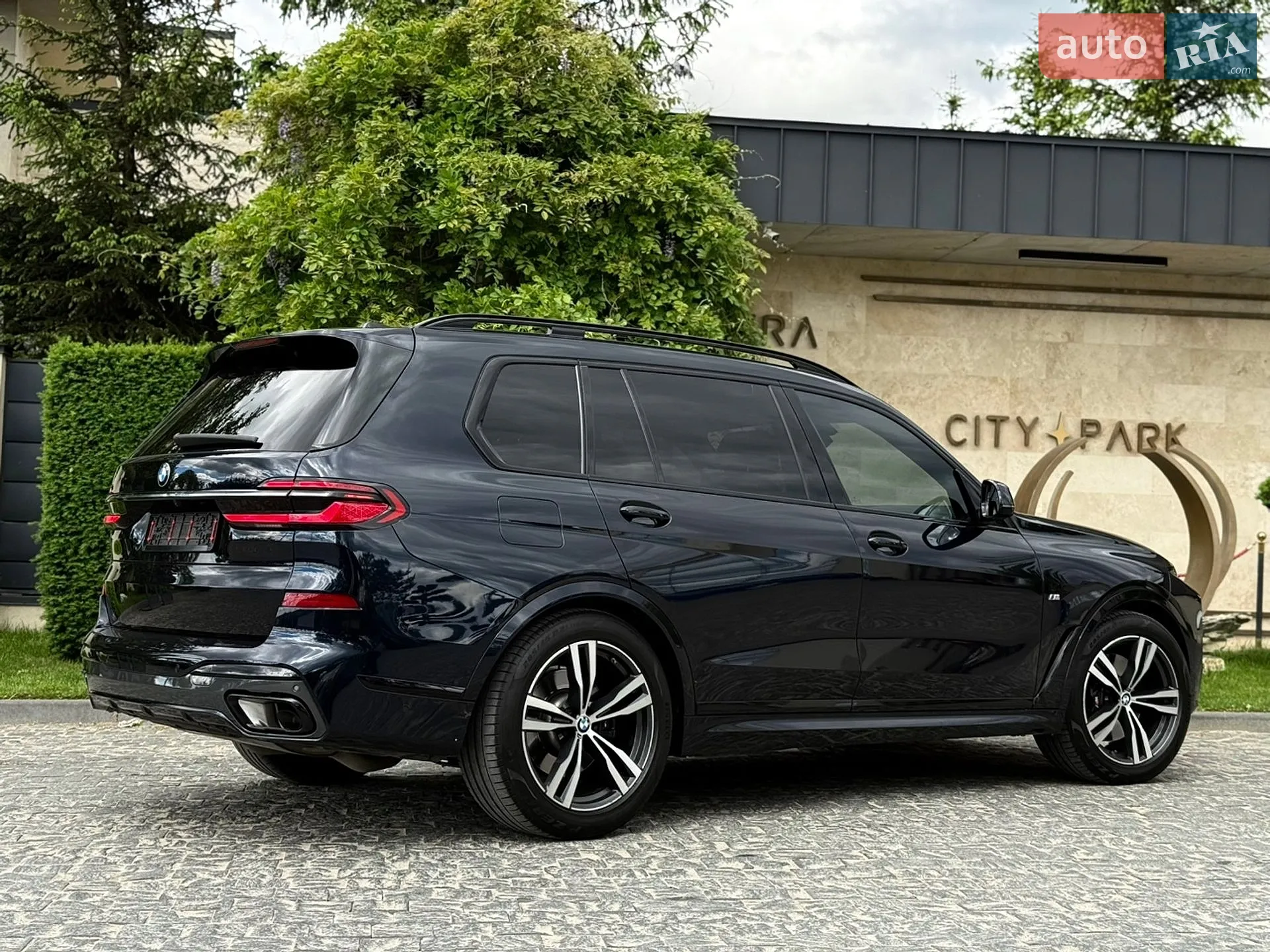 2022 BMW X7 - мініатюра 21