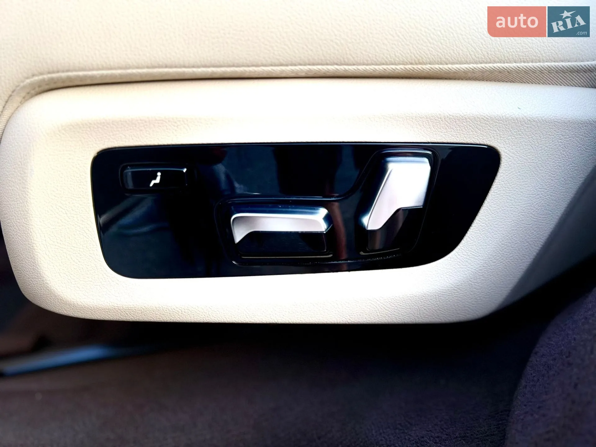 2019 BMW X7 - мініатюра 31