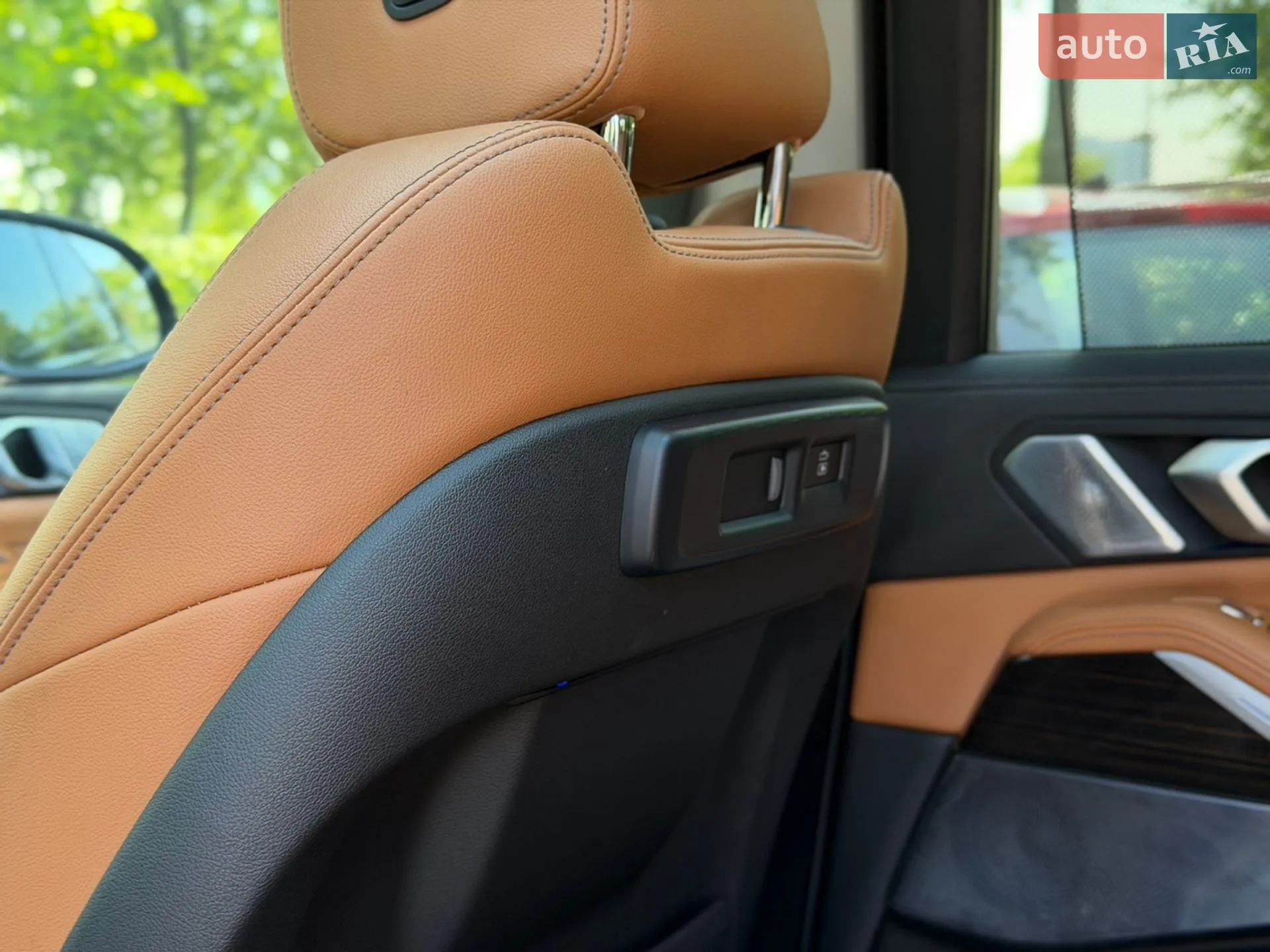 2021 BMW X7 - мініатюра 39