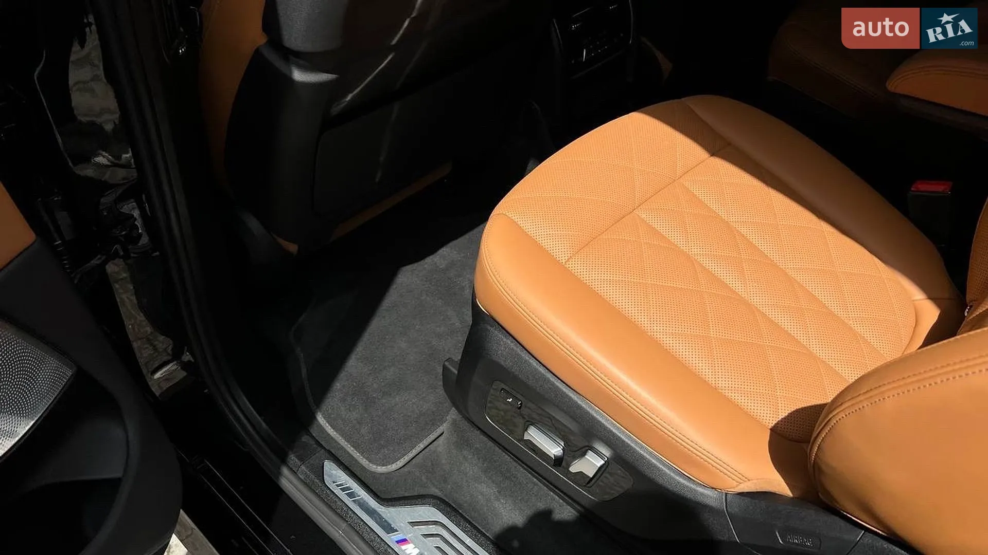 2022 BMW X7 - мініатюра 26