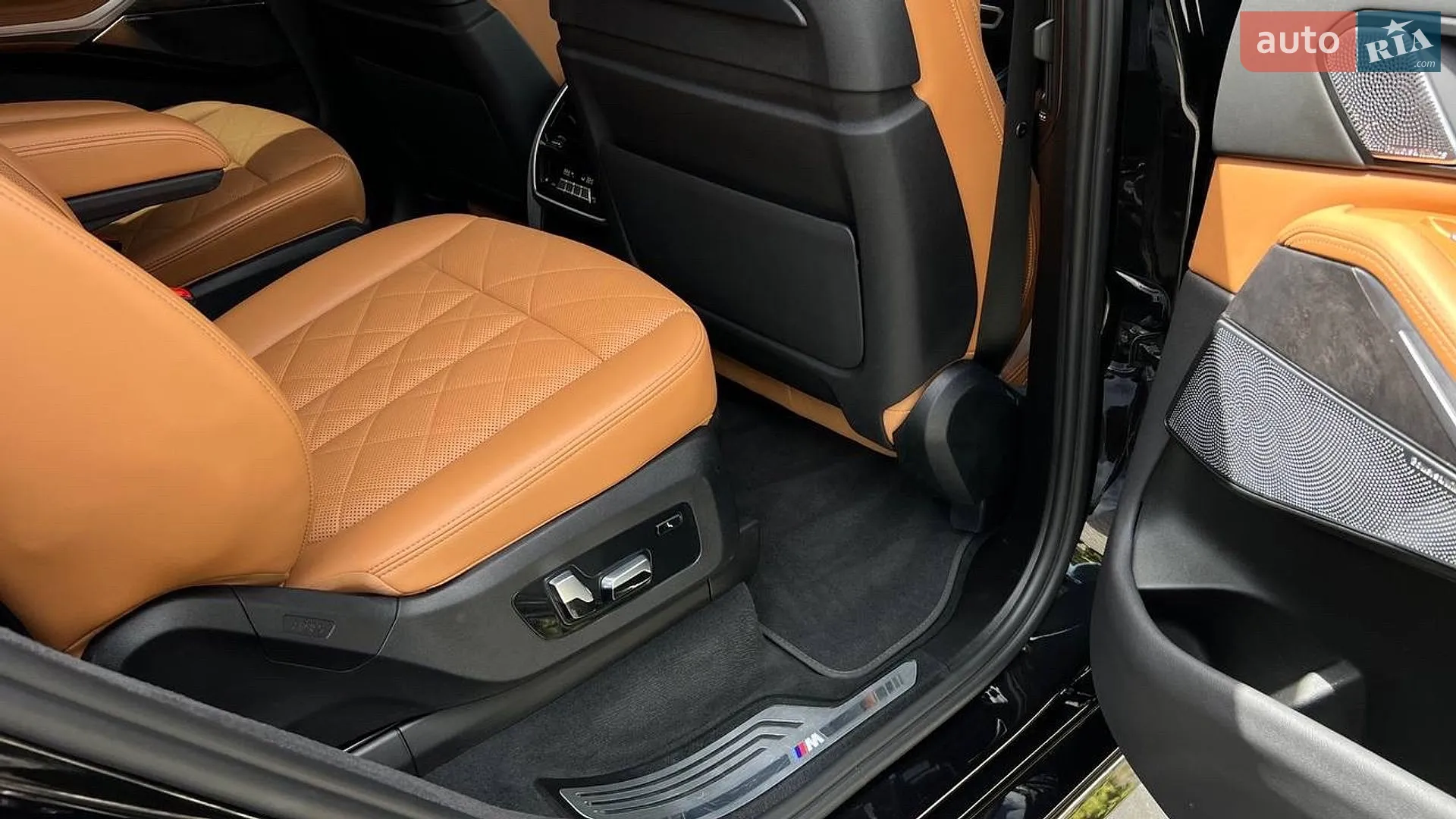 2022 BMW X7 - мініатюра 40