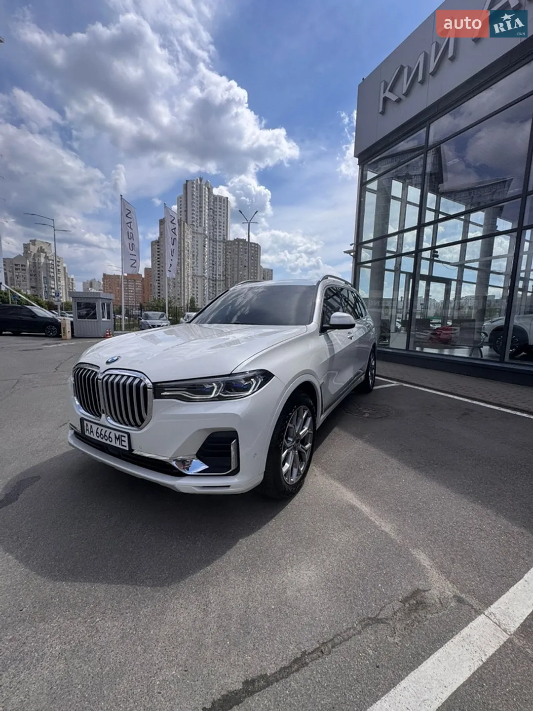 2019 BMW X7 - фото 1