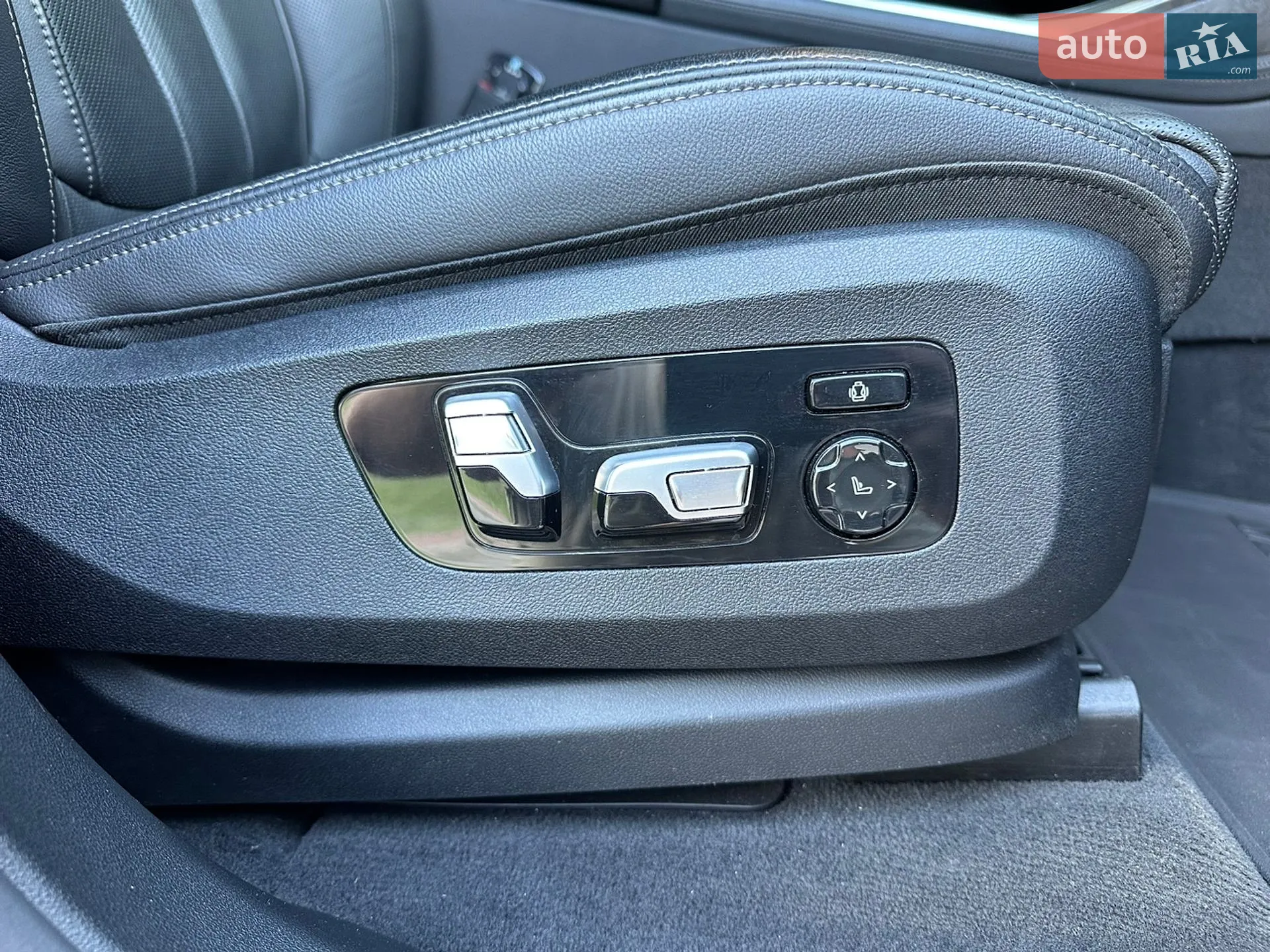 2019 BMW X7 - мініатюра 39