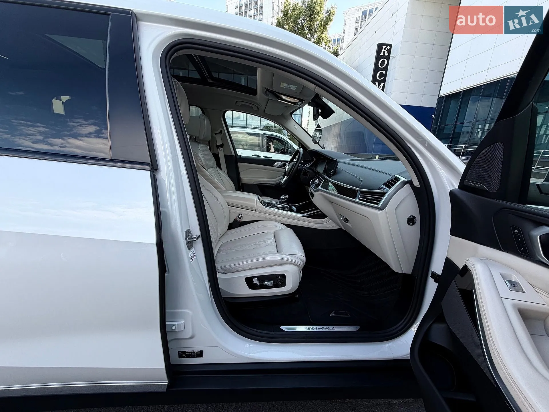 2019 BMW X7 - мініатюра 94