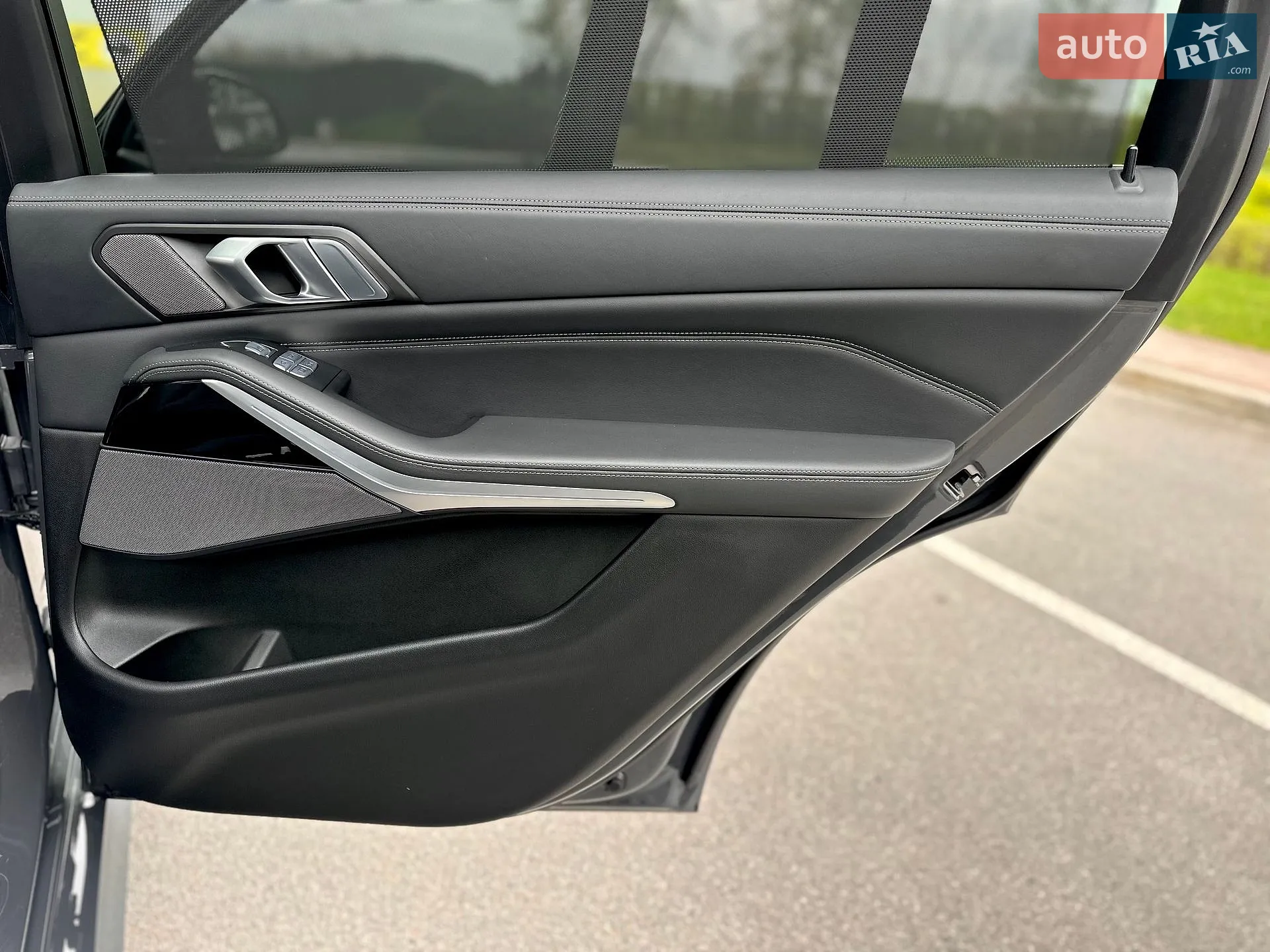 2021 BMW X7 - мініатюра 39