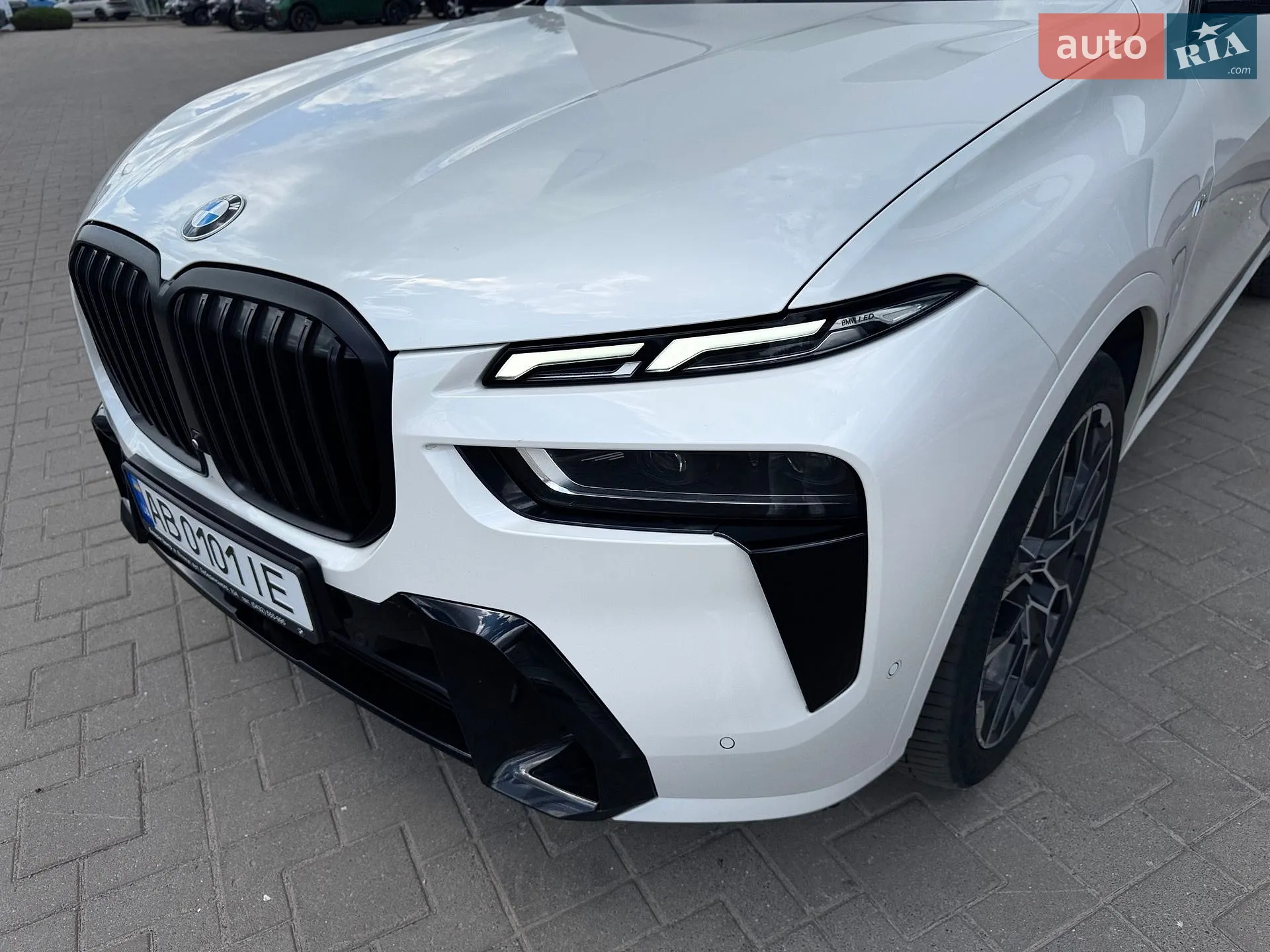 2023 BMW X7 - мініатюра 9