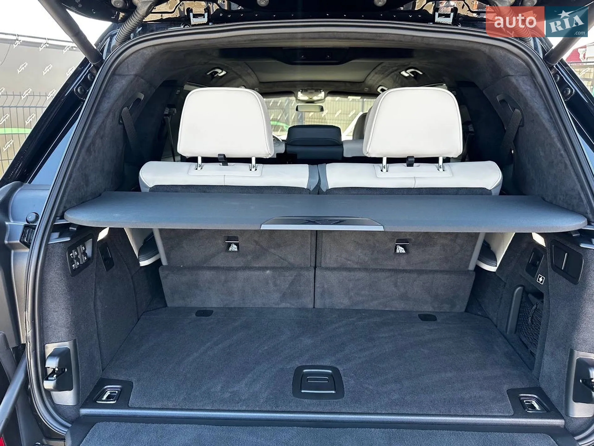 2023 BMW X7 - мініатюра 26