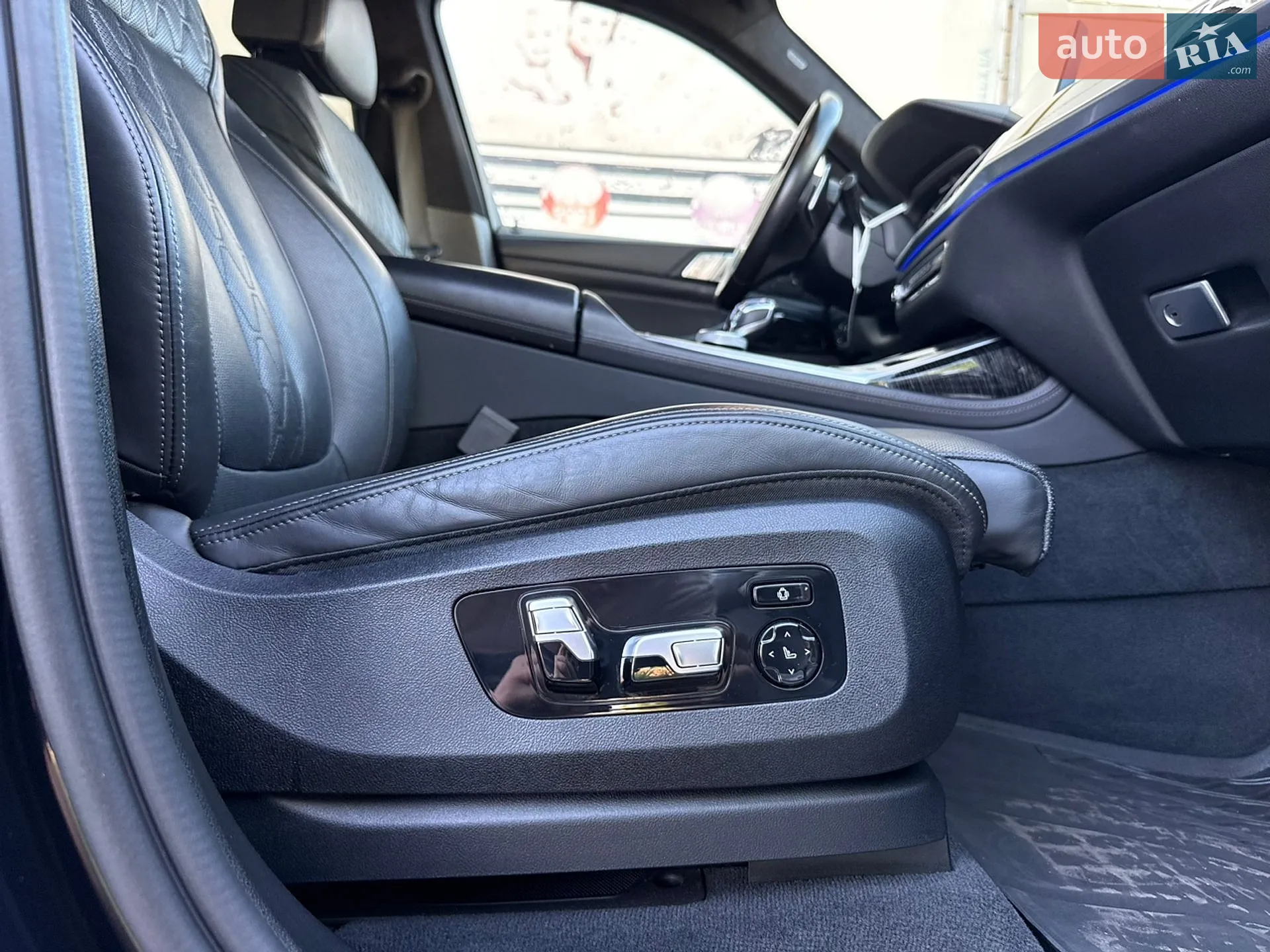 2020 BMW X7 - мініатюра 30