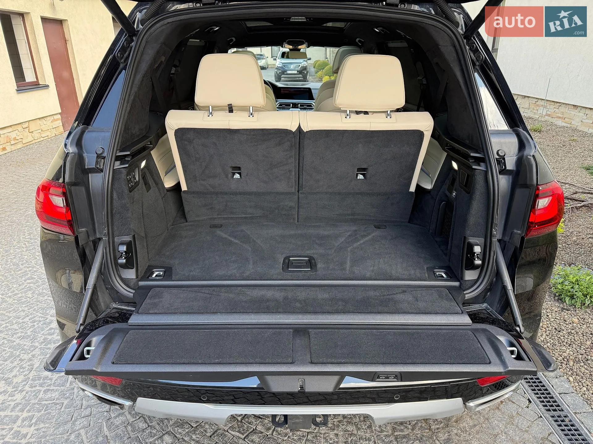 2021 BMW X7 - мініатюра 102