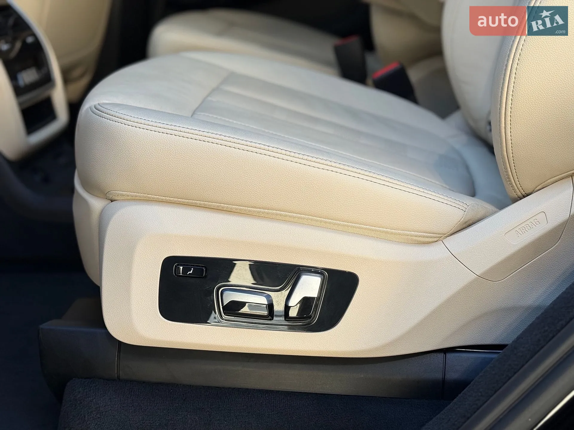 2021 BMW X7 - мініатюра 130