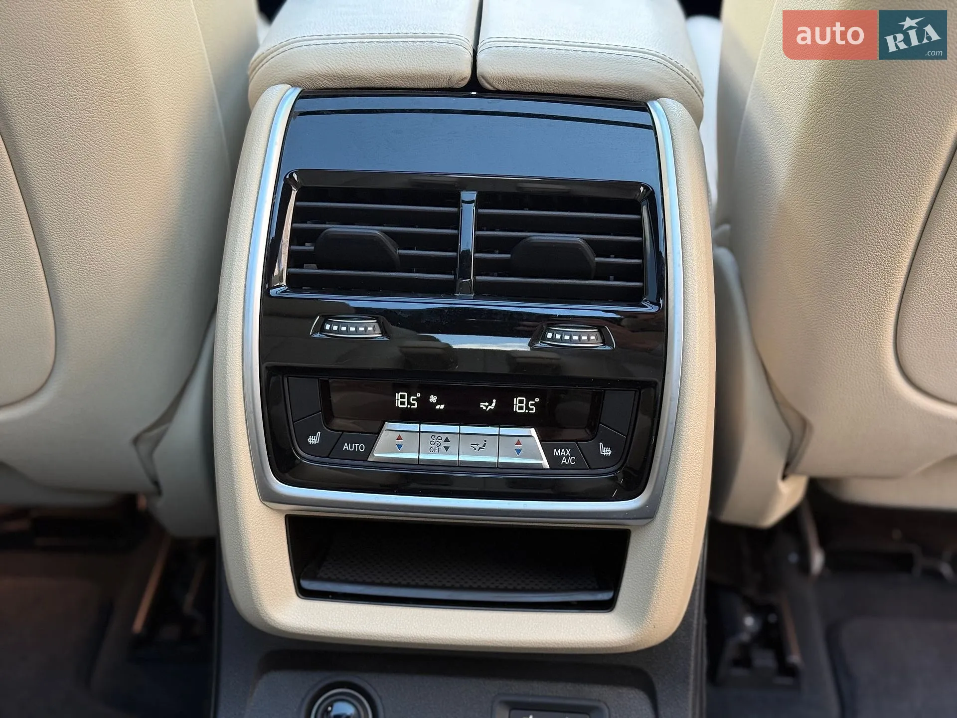 2021 BMW X7 - мініатюра 147