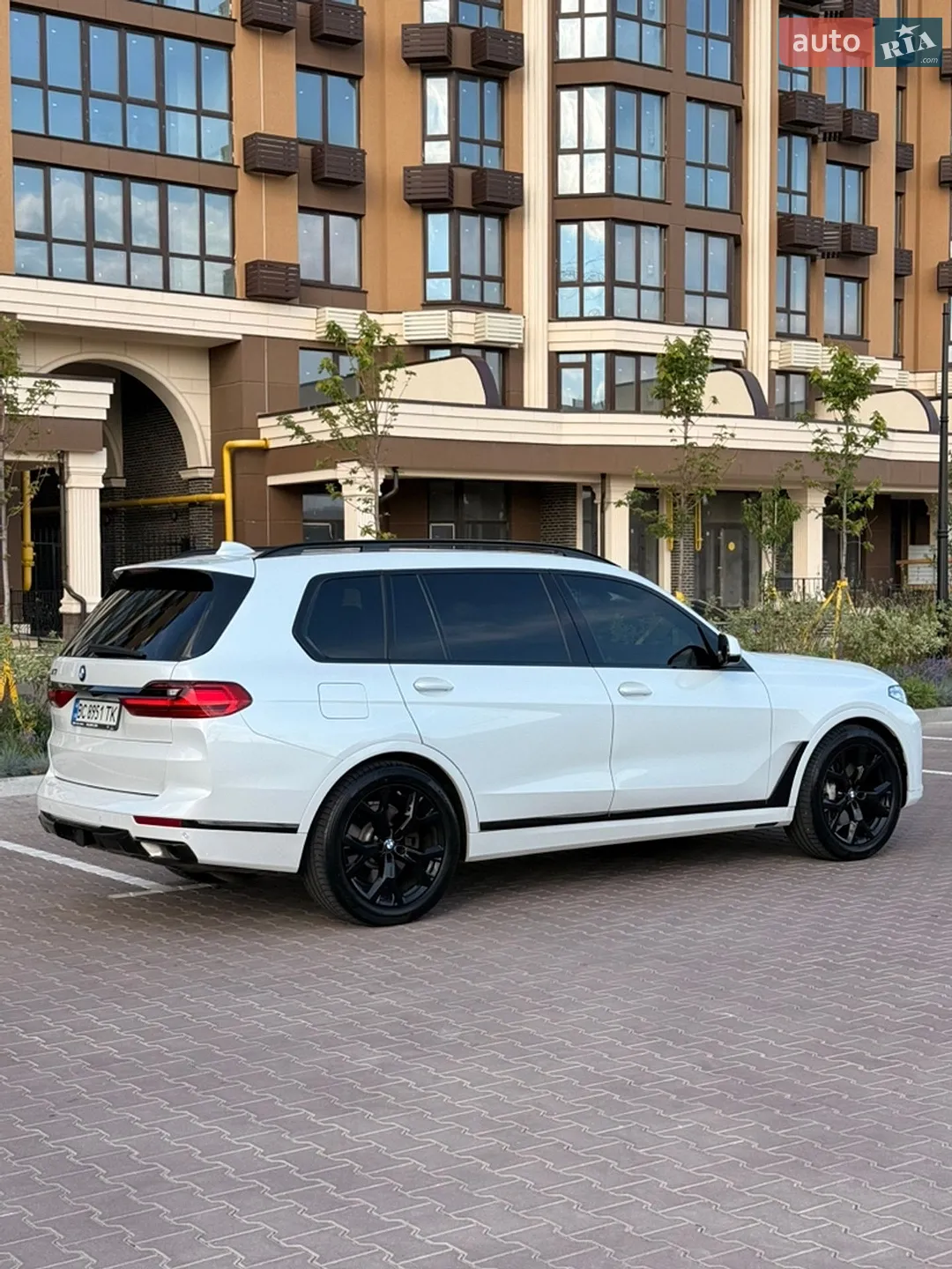 2019 BMW X7 - мініатюра 3
