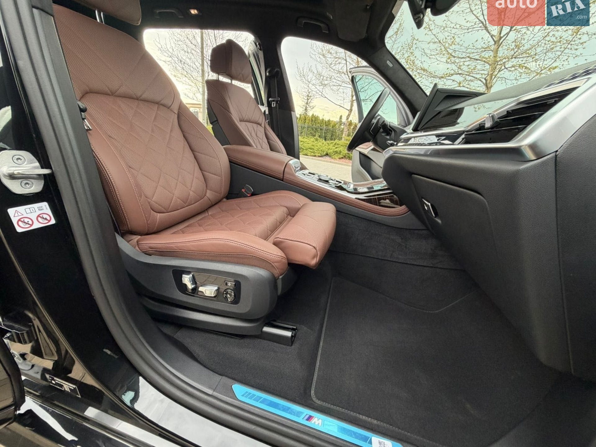 2023 BMW X7 - мініатюра 3