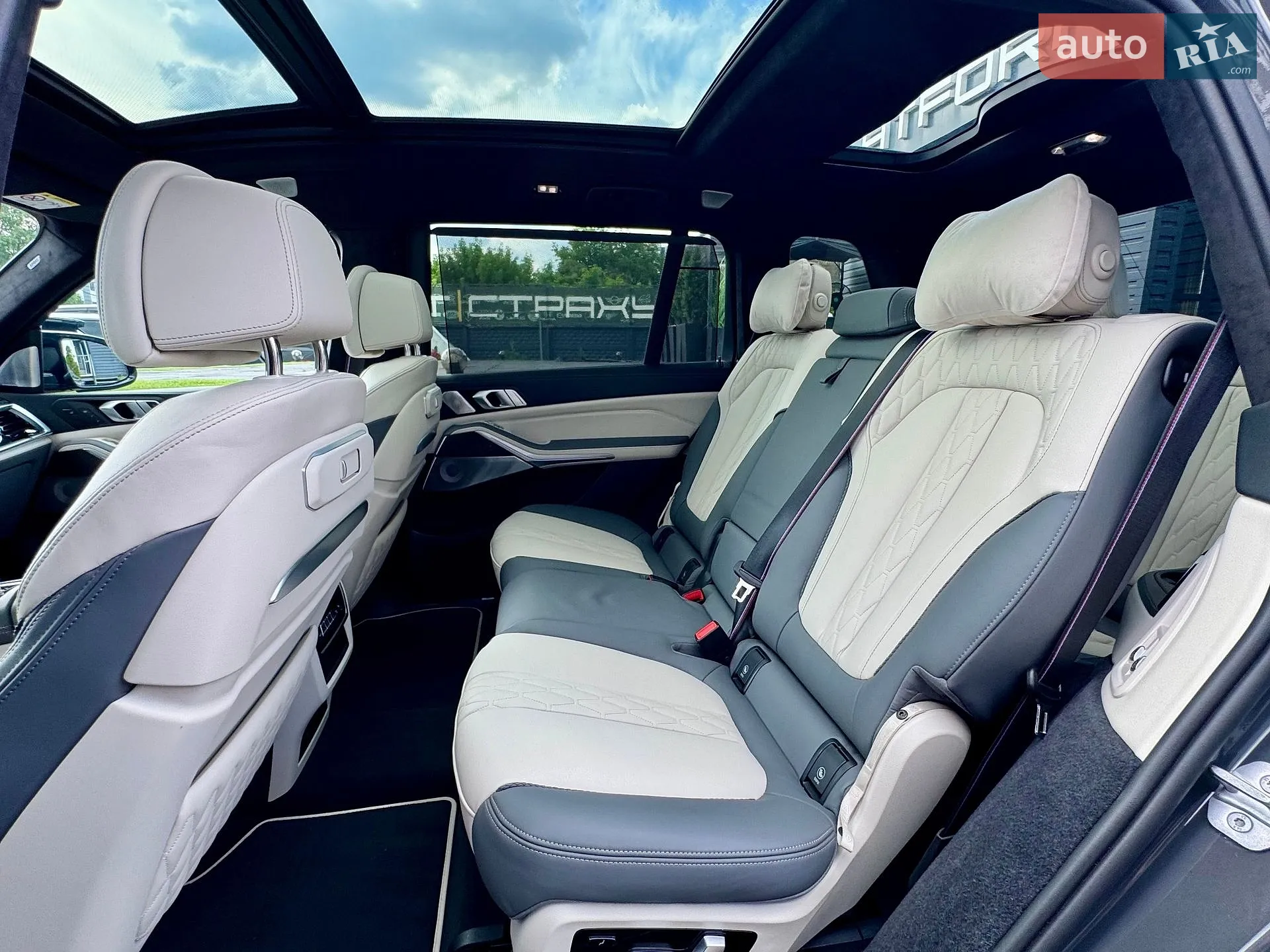 2024 BMW X7 - мініатюра 42