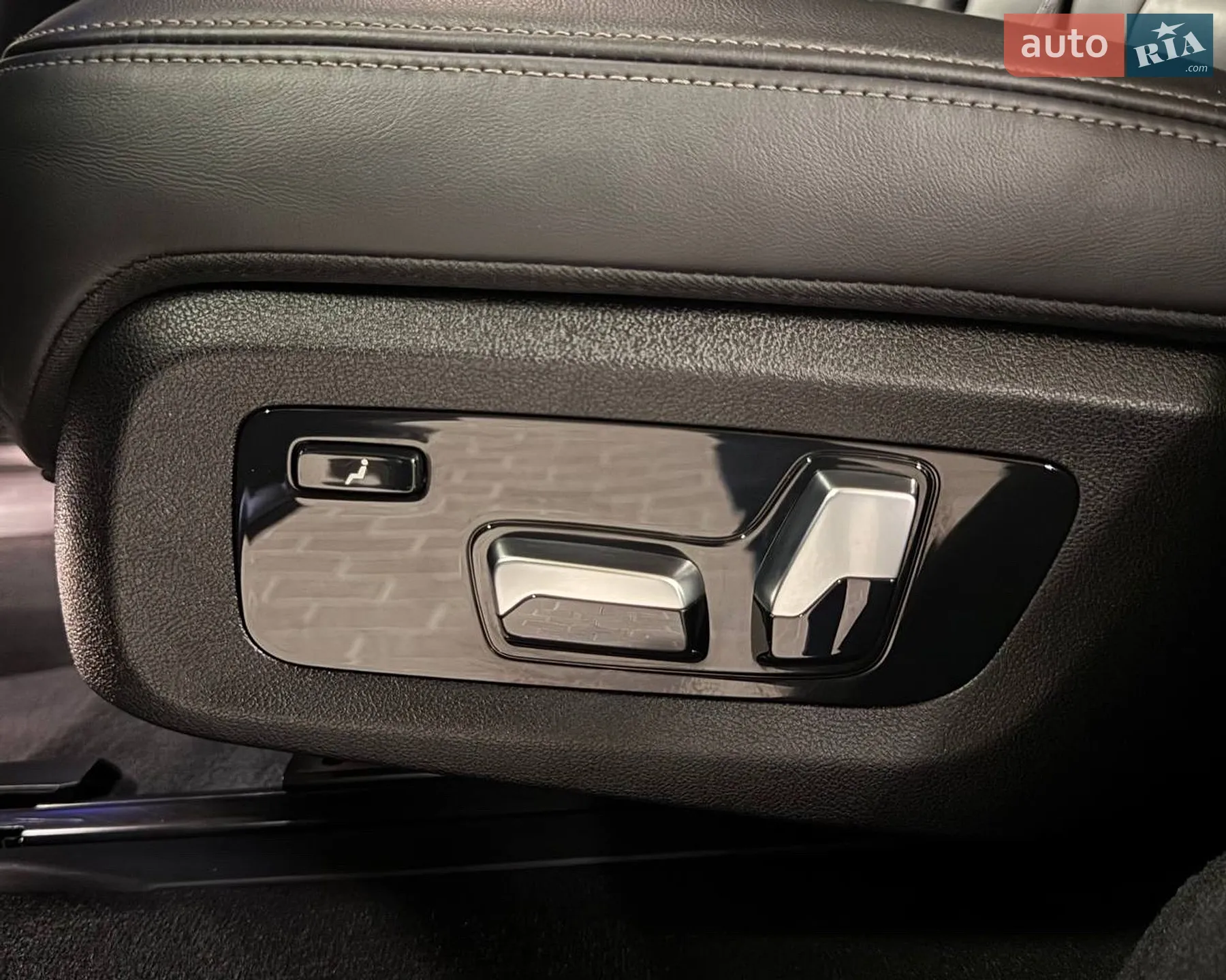 2020 BMW X7 - мініатюра 41