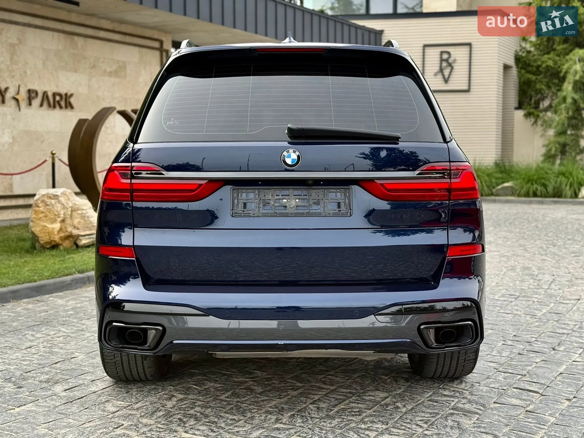2022 BMW X7 - мініатюра 18