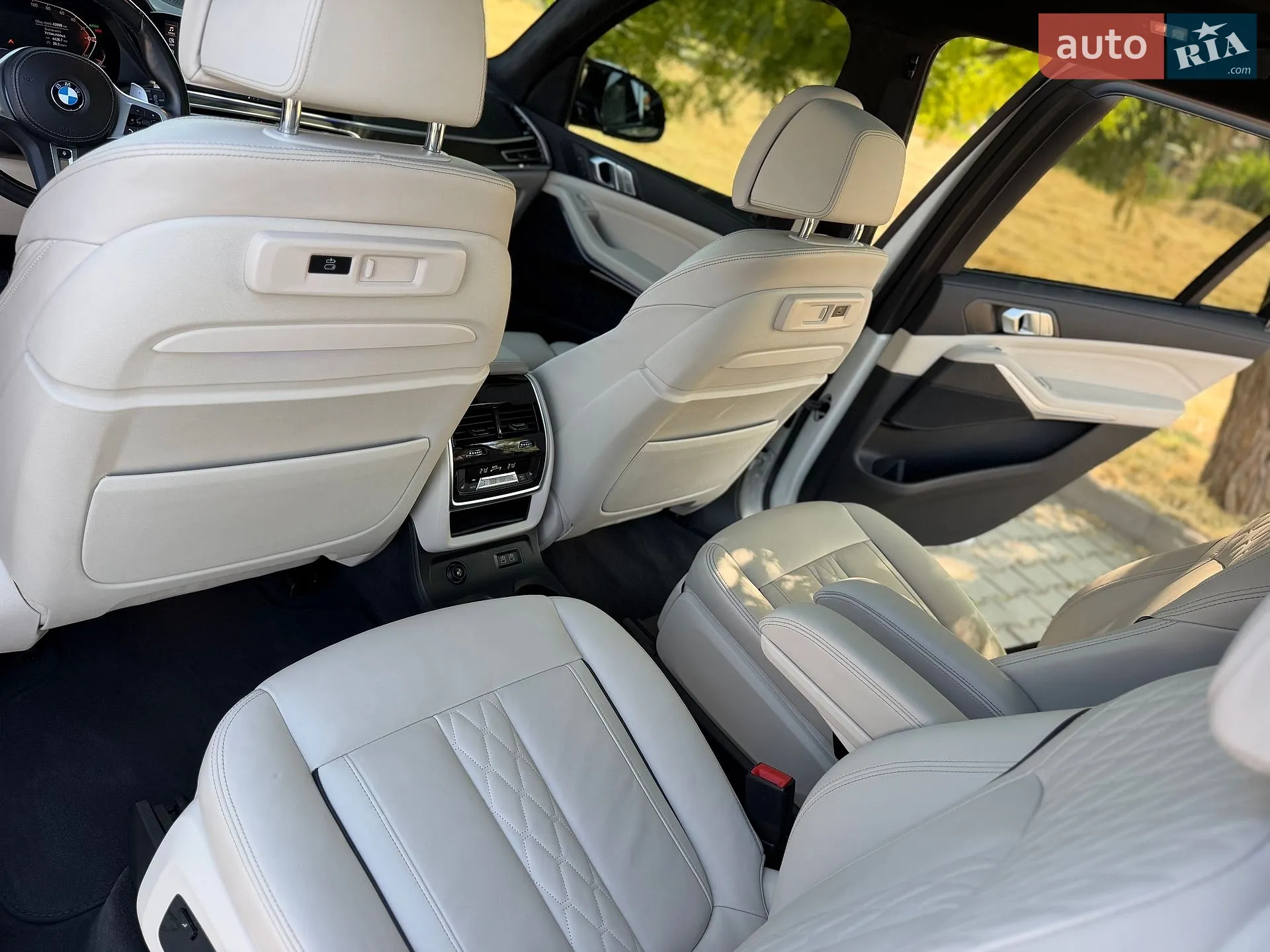 2022 BMW X7 - мініатюра 31