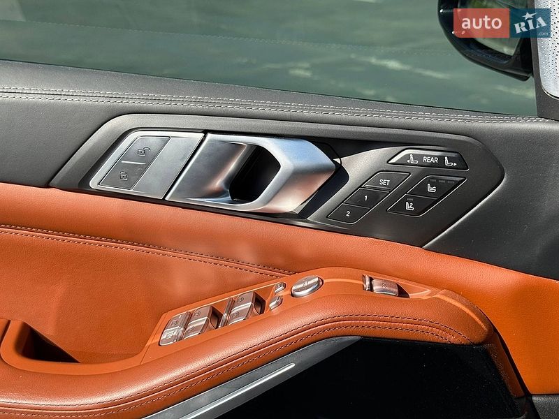 Внедорожник / Кроссовер BMW X7 2020 в Киеве