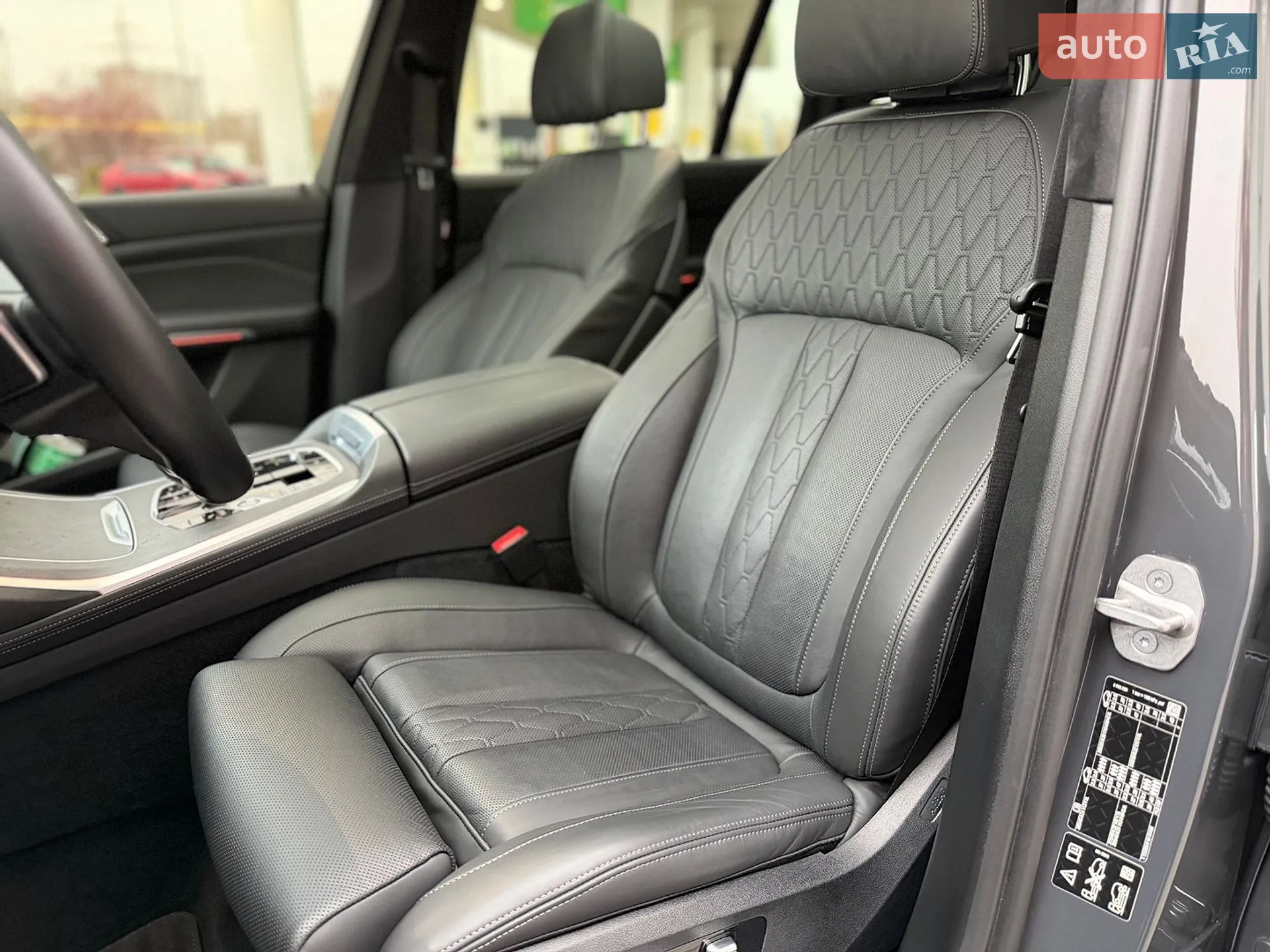 2022 BMW X7 - мініатюра 18