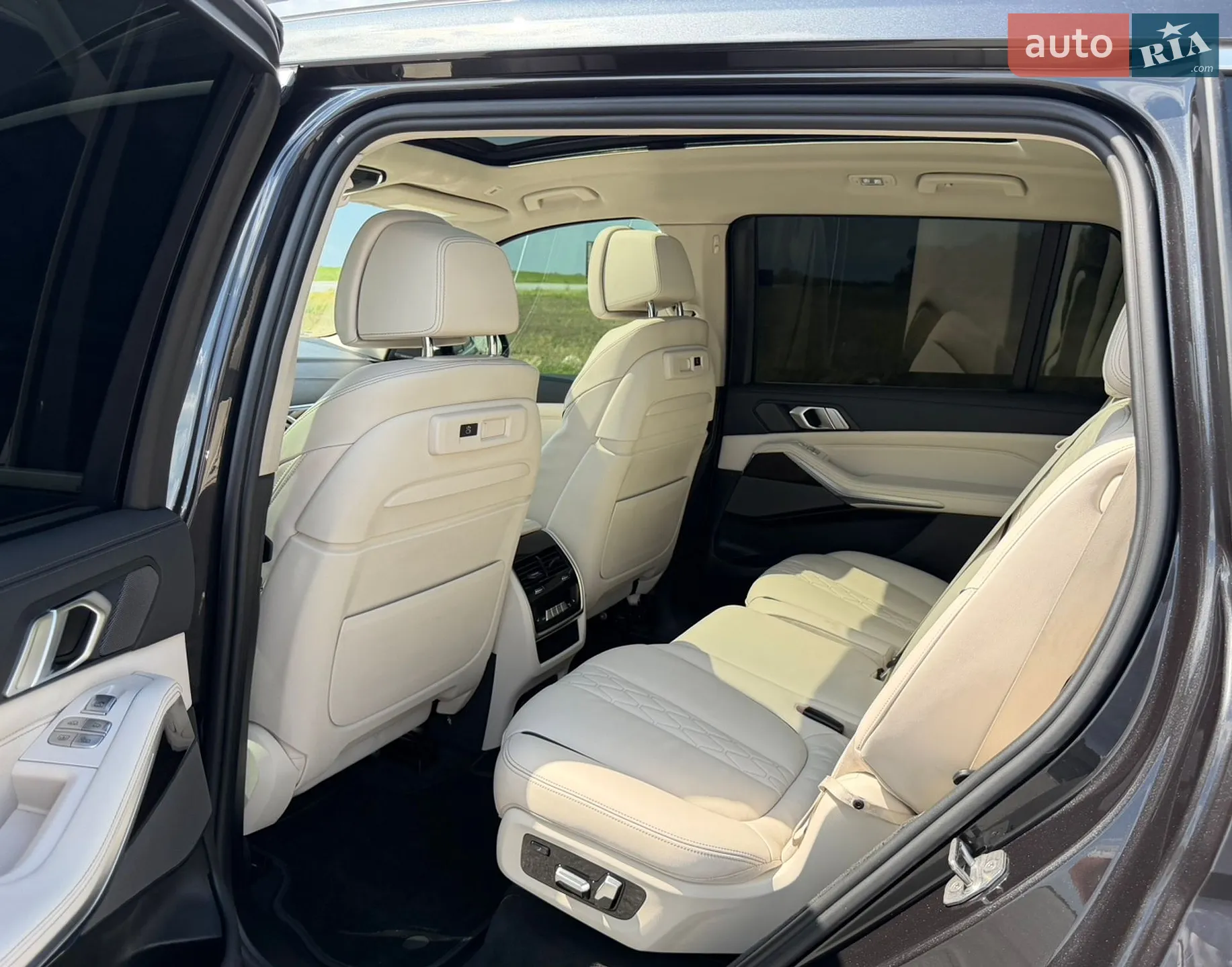 2020 BMW X7 - мініатюра 32