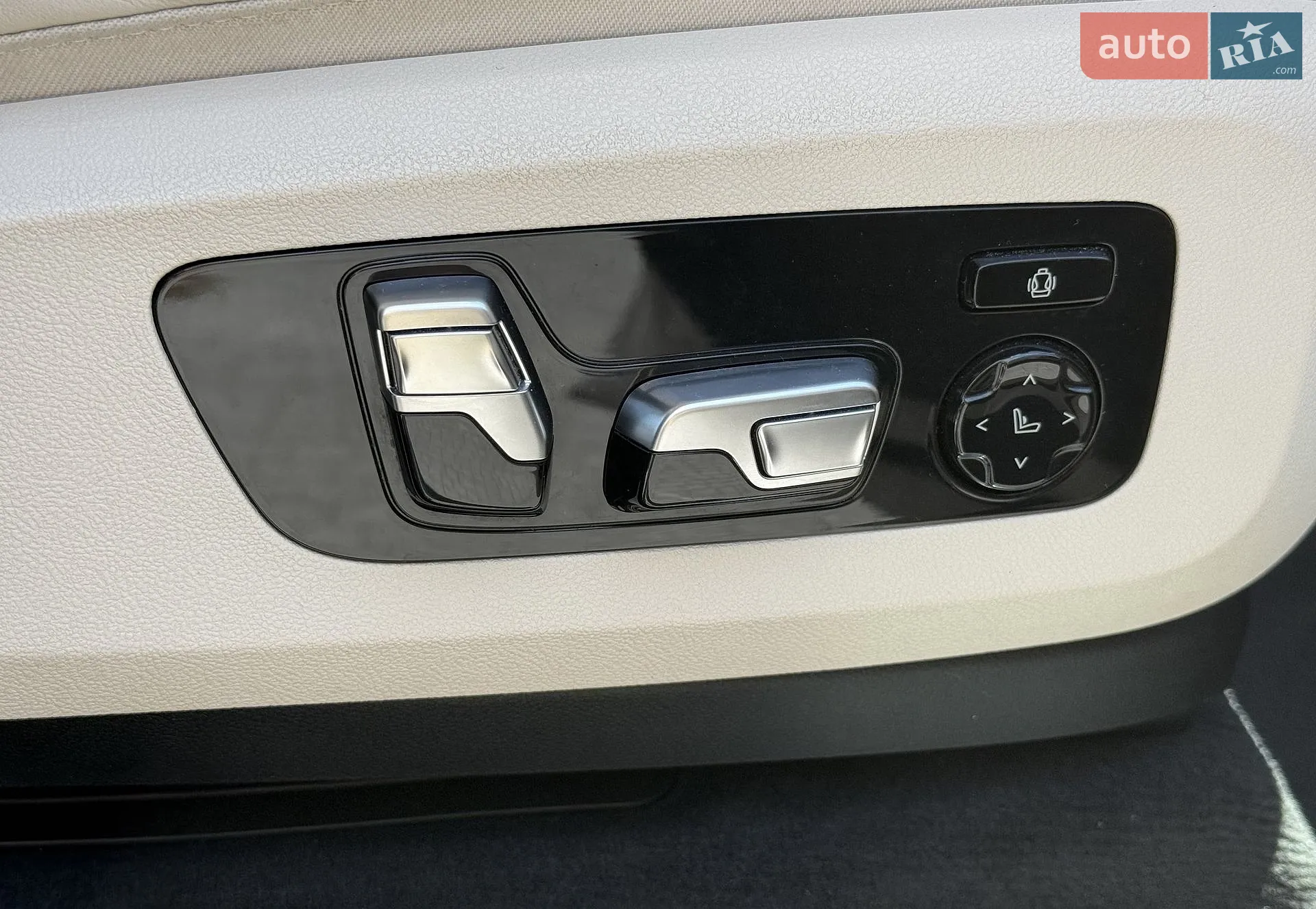 2019 BMW X7 - мініатюра 48