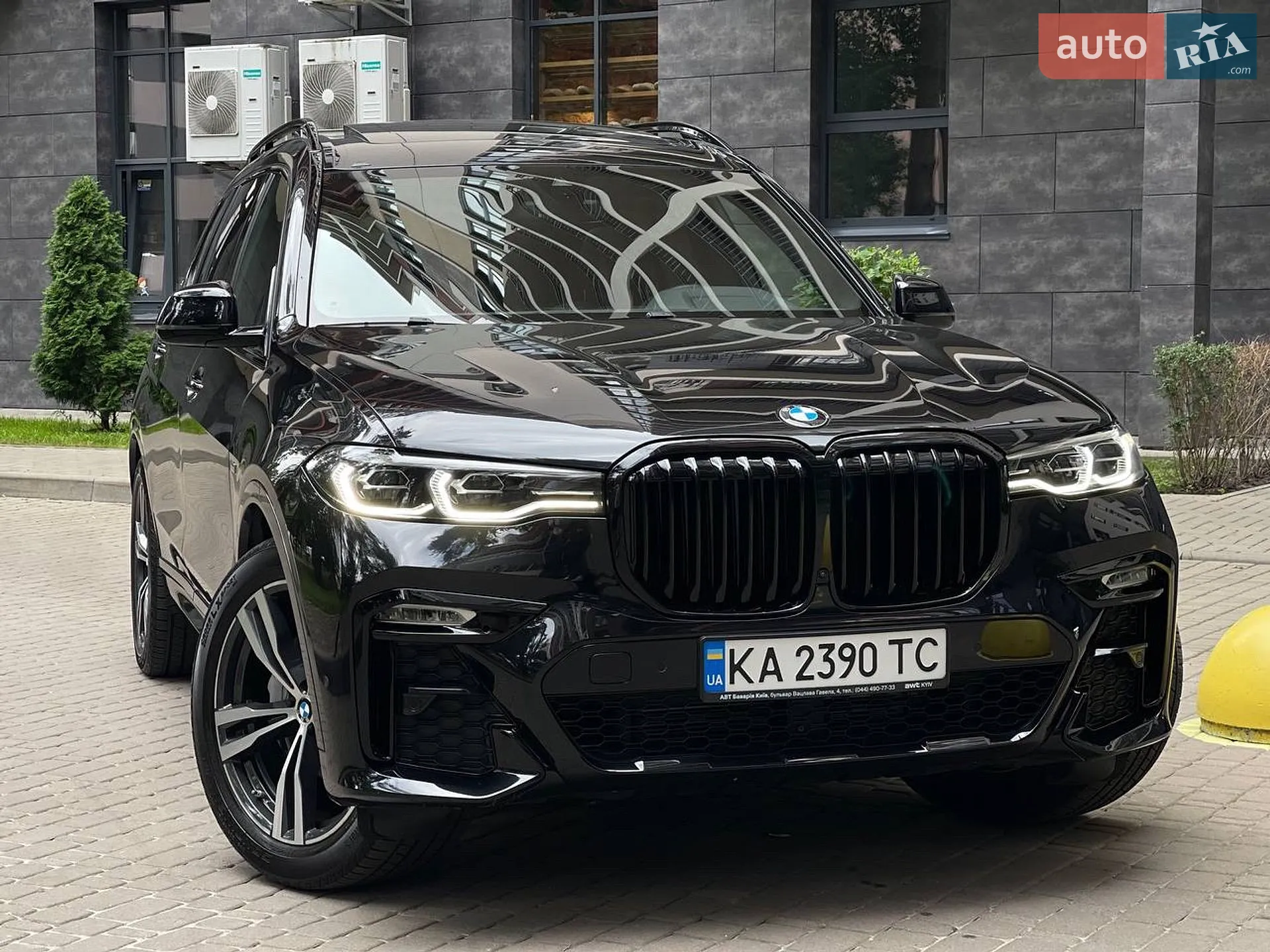 2022 BMW X7 - мініатюра 18