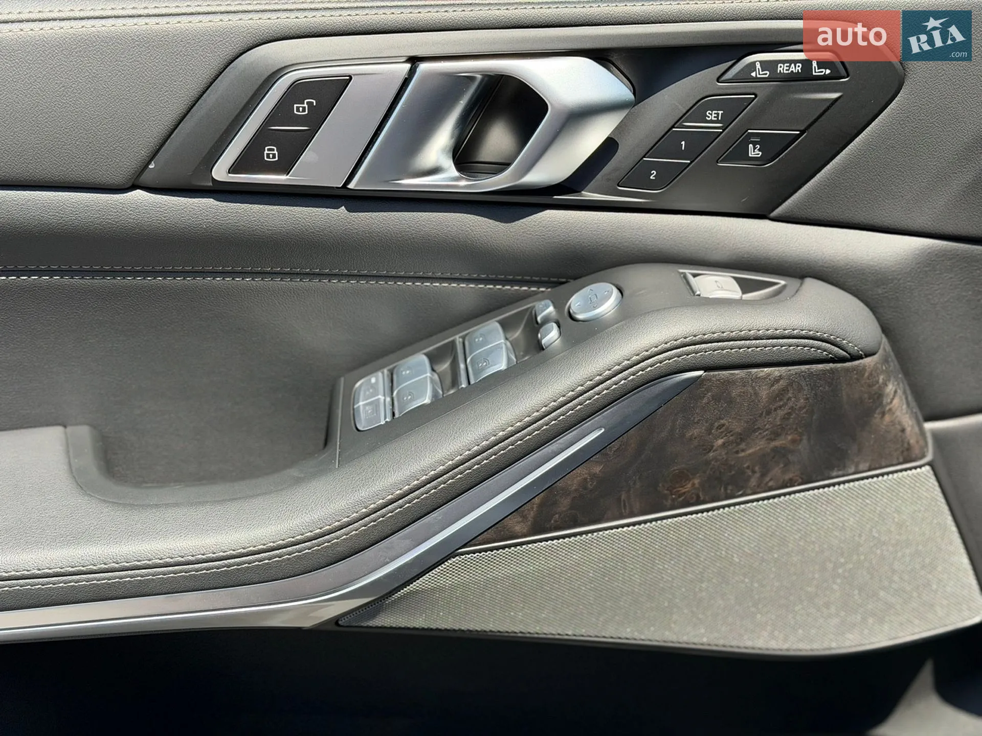 2025 BMW X7 - мініатюра 35