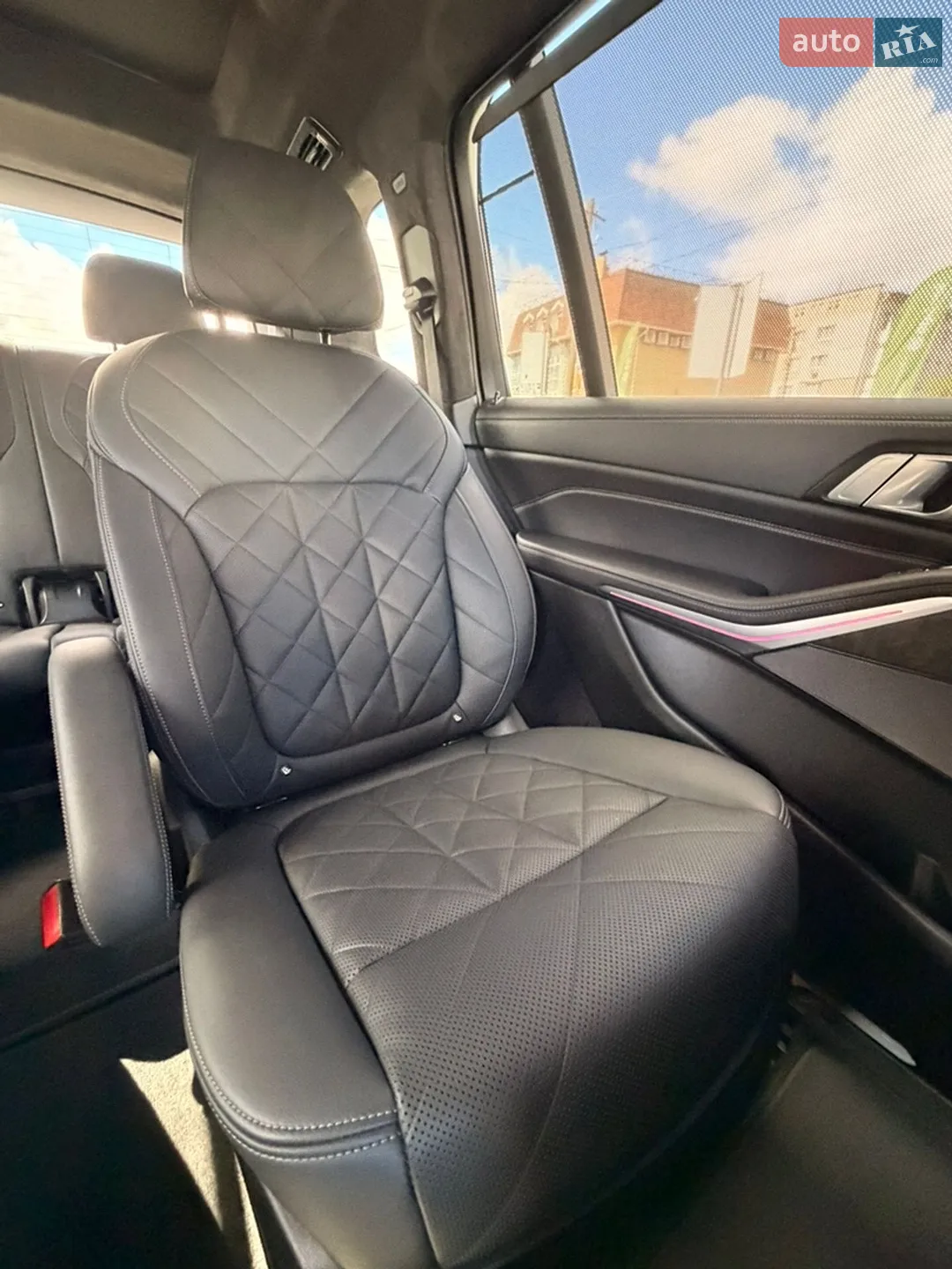 2022 BMW X7 - мініатюра 27