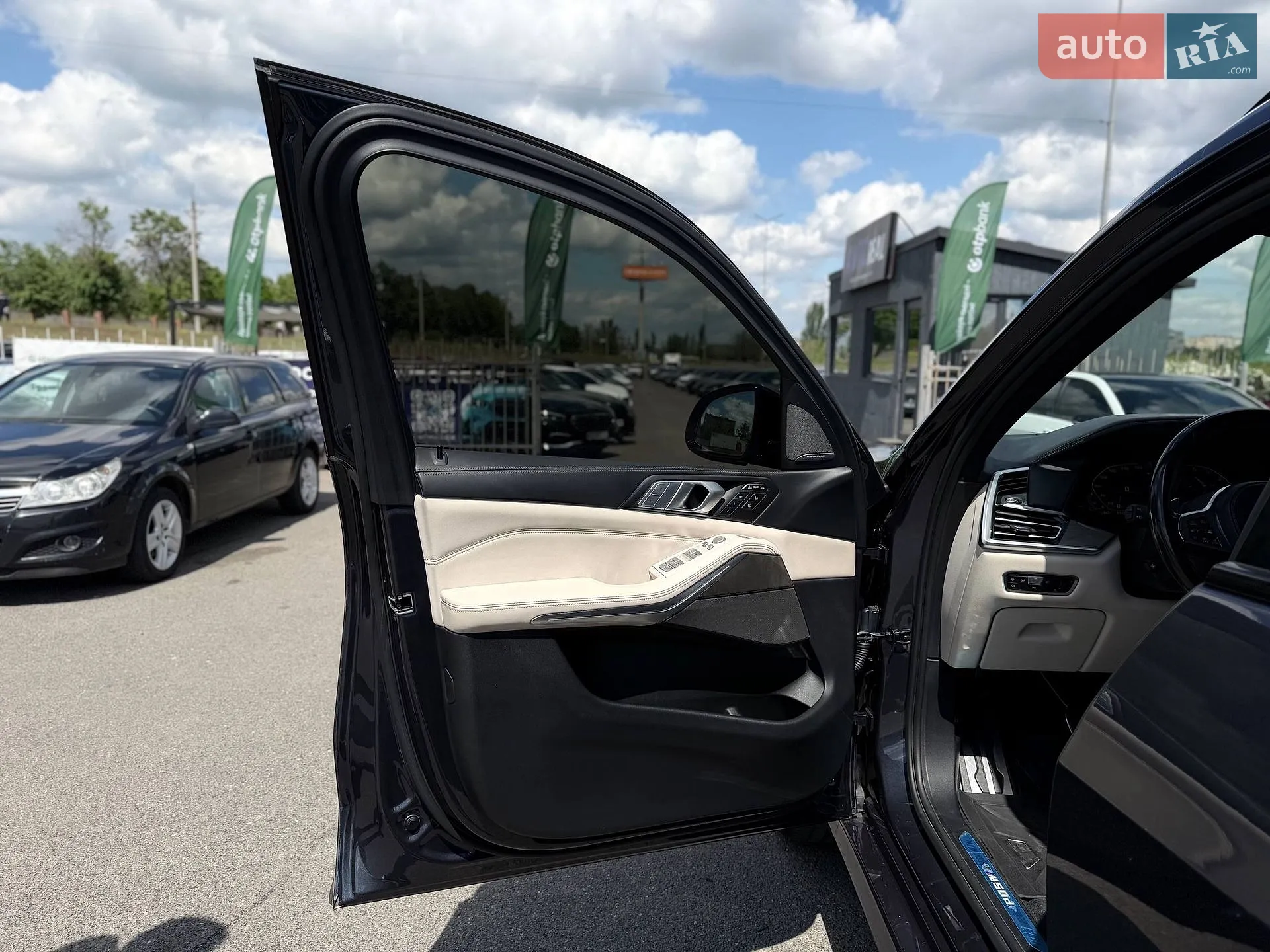 2021 BMW X7 - мініатюра 47