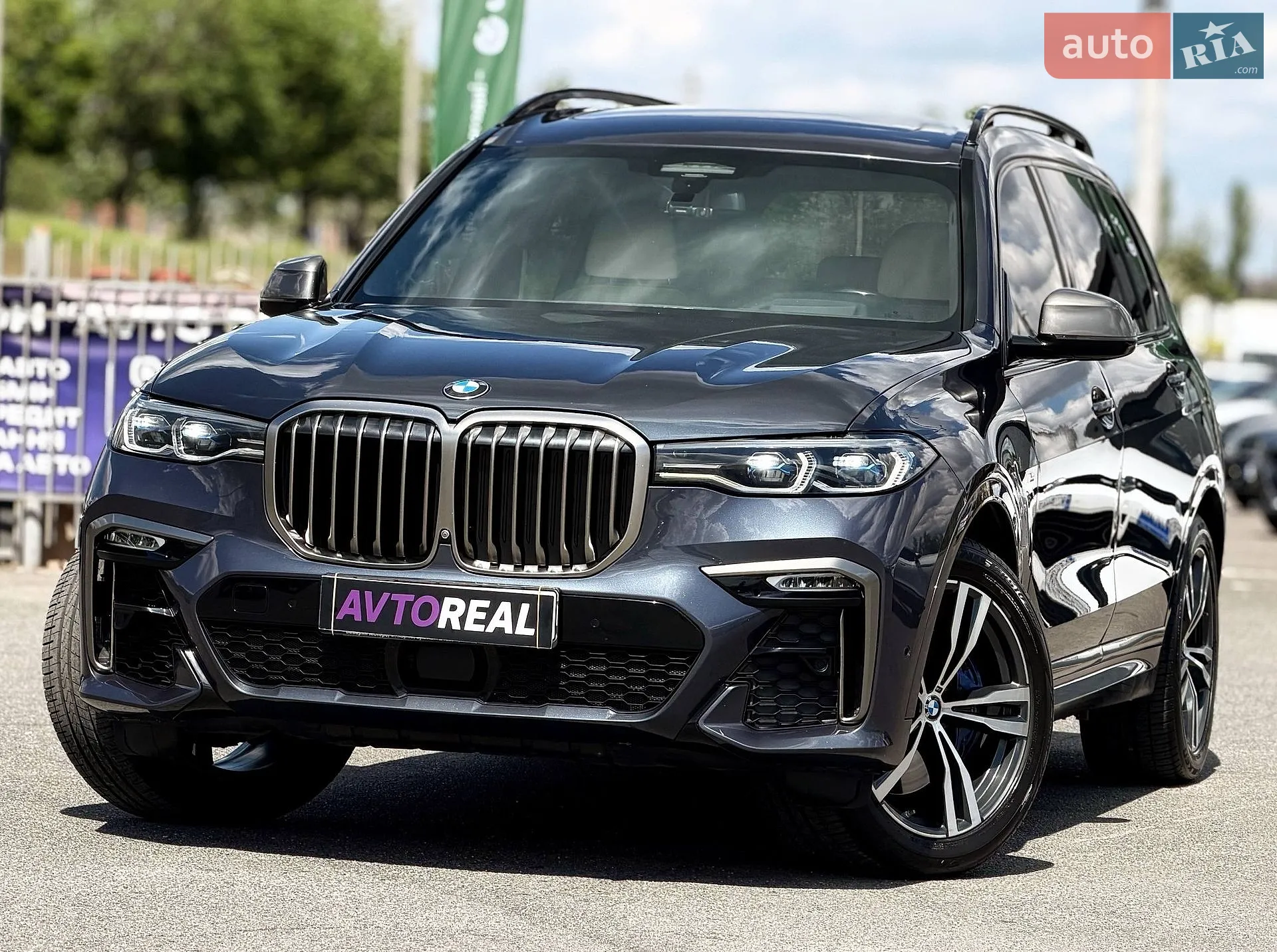 2021 BMW X7 - фото 1