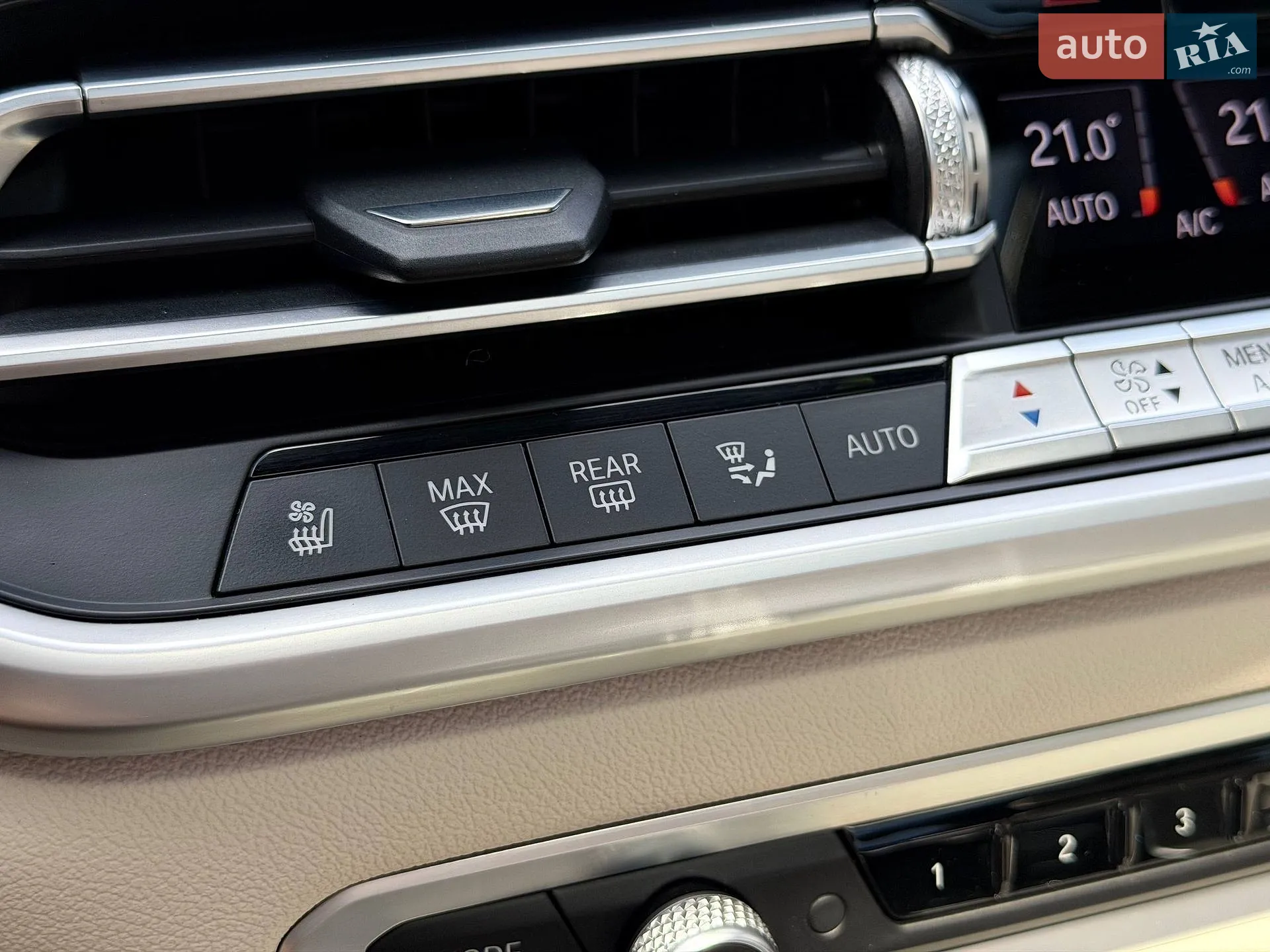2021 BMW X7 - мініатюра 108