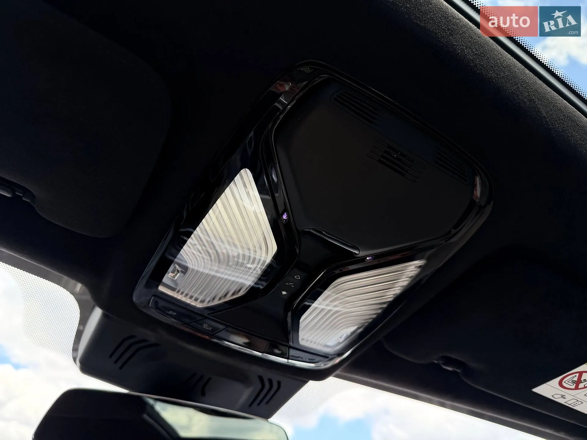 2021 BMW X7 - мініатюра 129