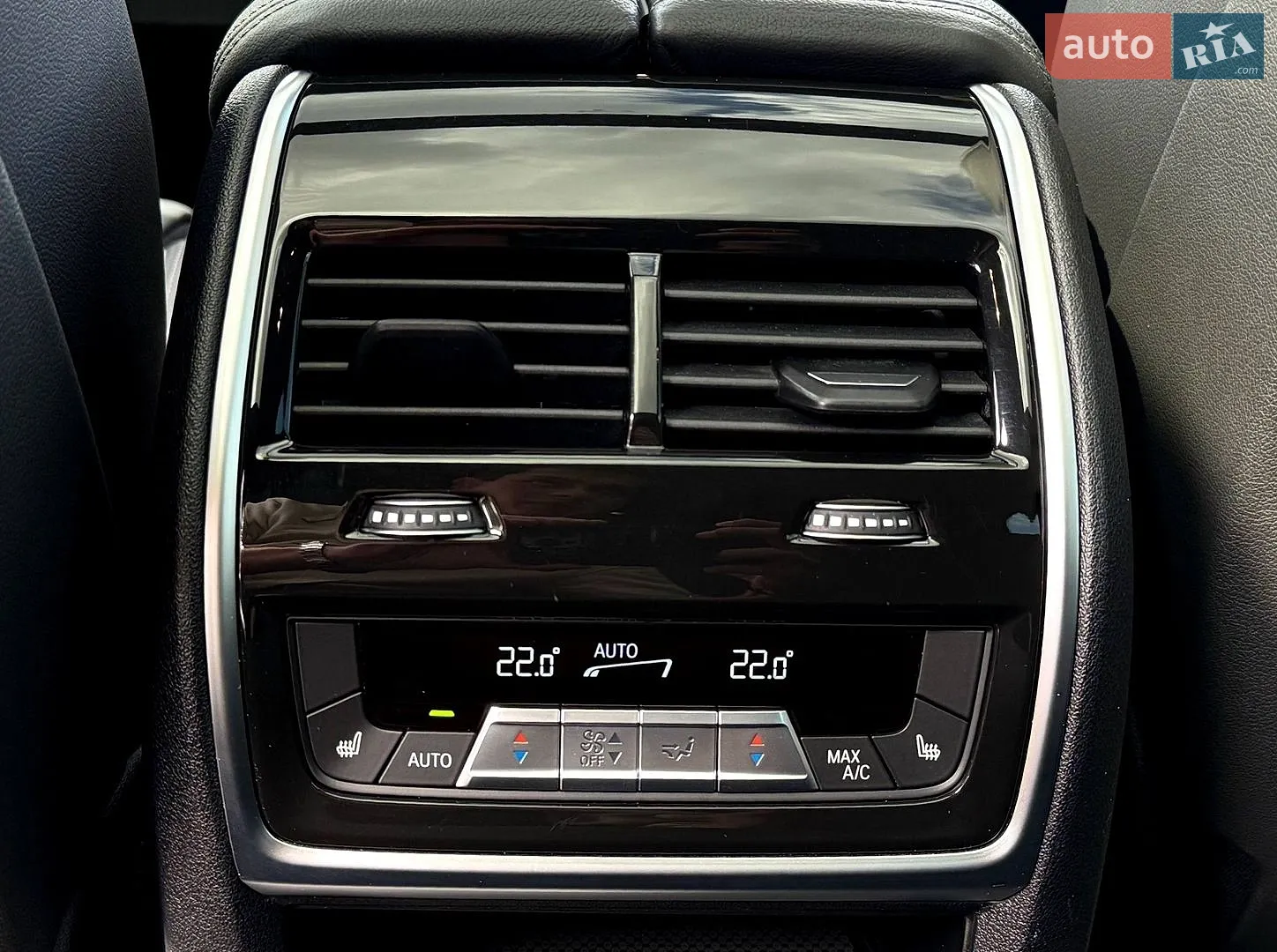 2022 BMW X7 - мініатюра 36