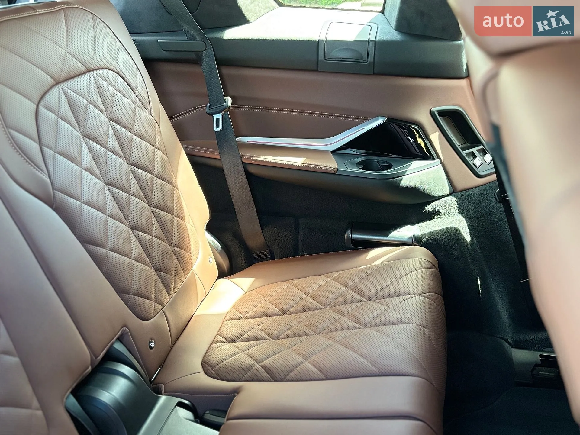 2023 BMW X7 - мініатюра 47