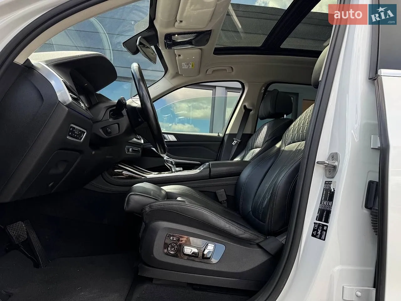 2020 BMW X7 - мініатюра 42