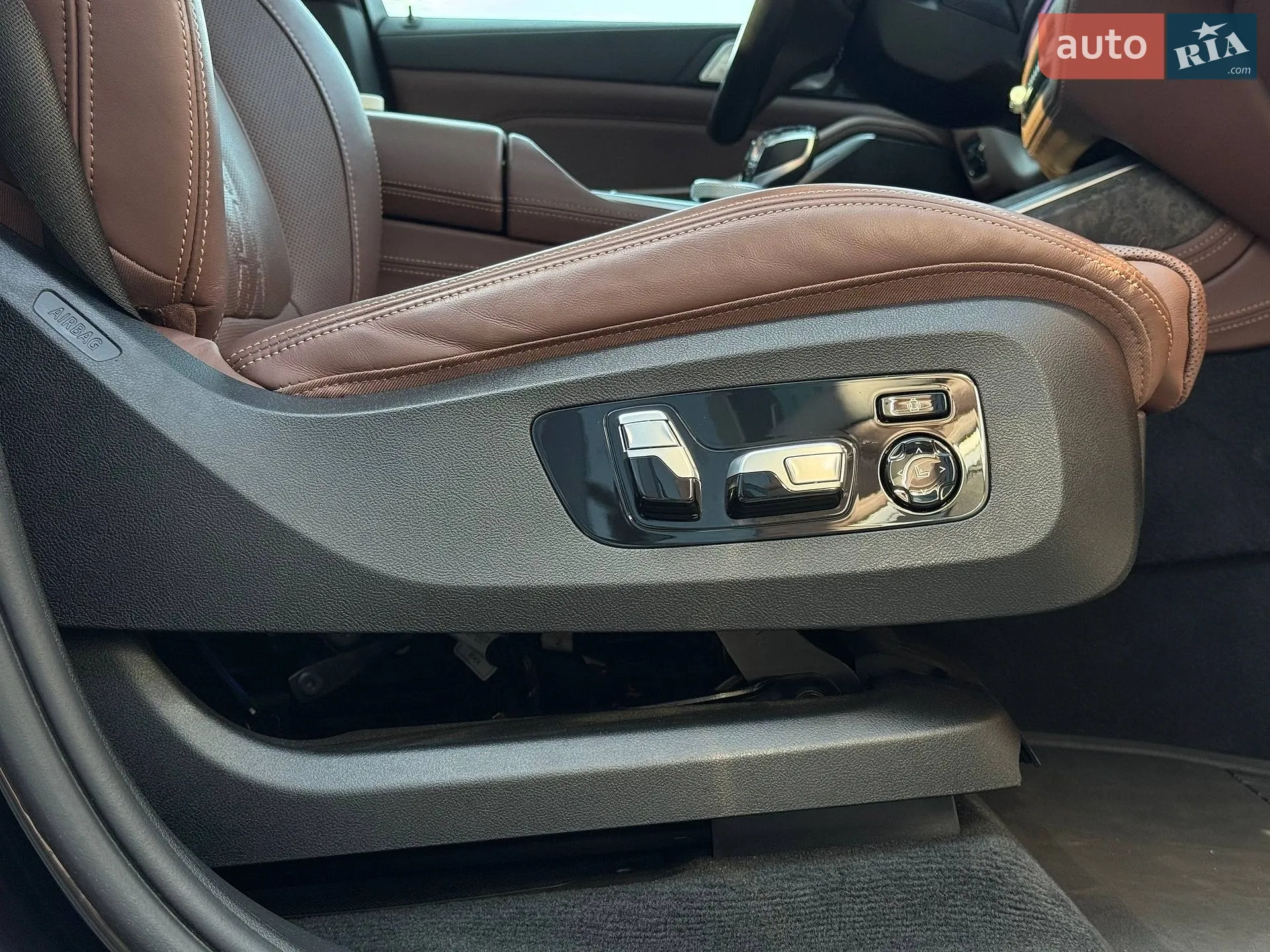 2020 BMW X7 - мініатюра 32