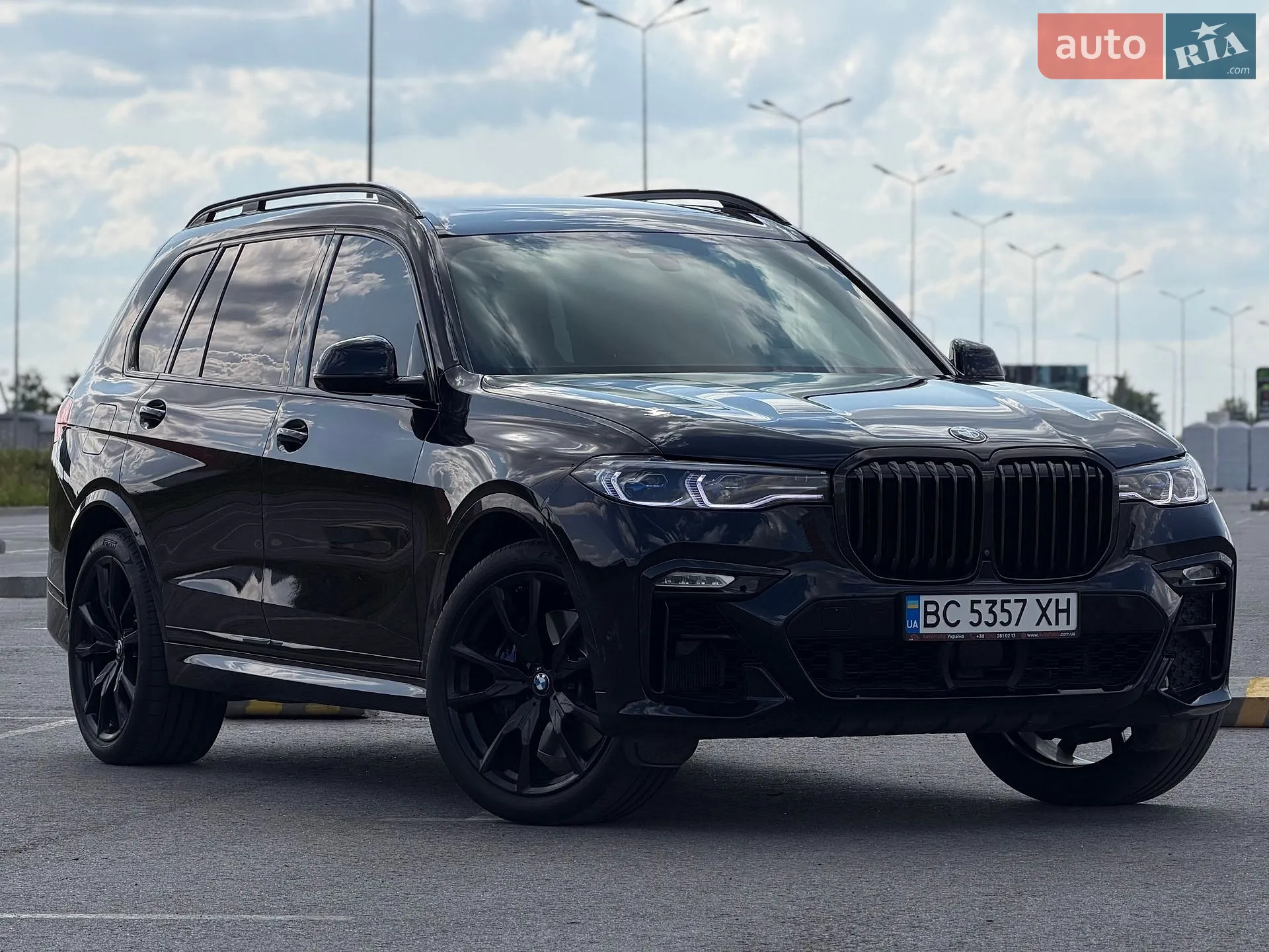 2020 BMW X7 - фото 1