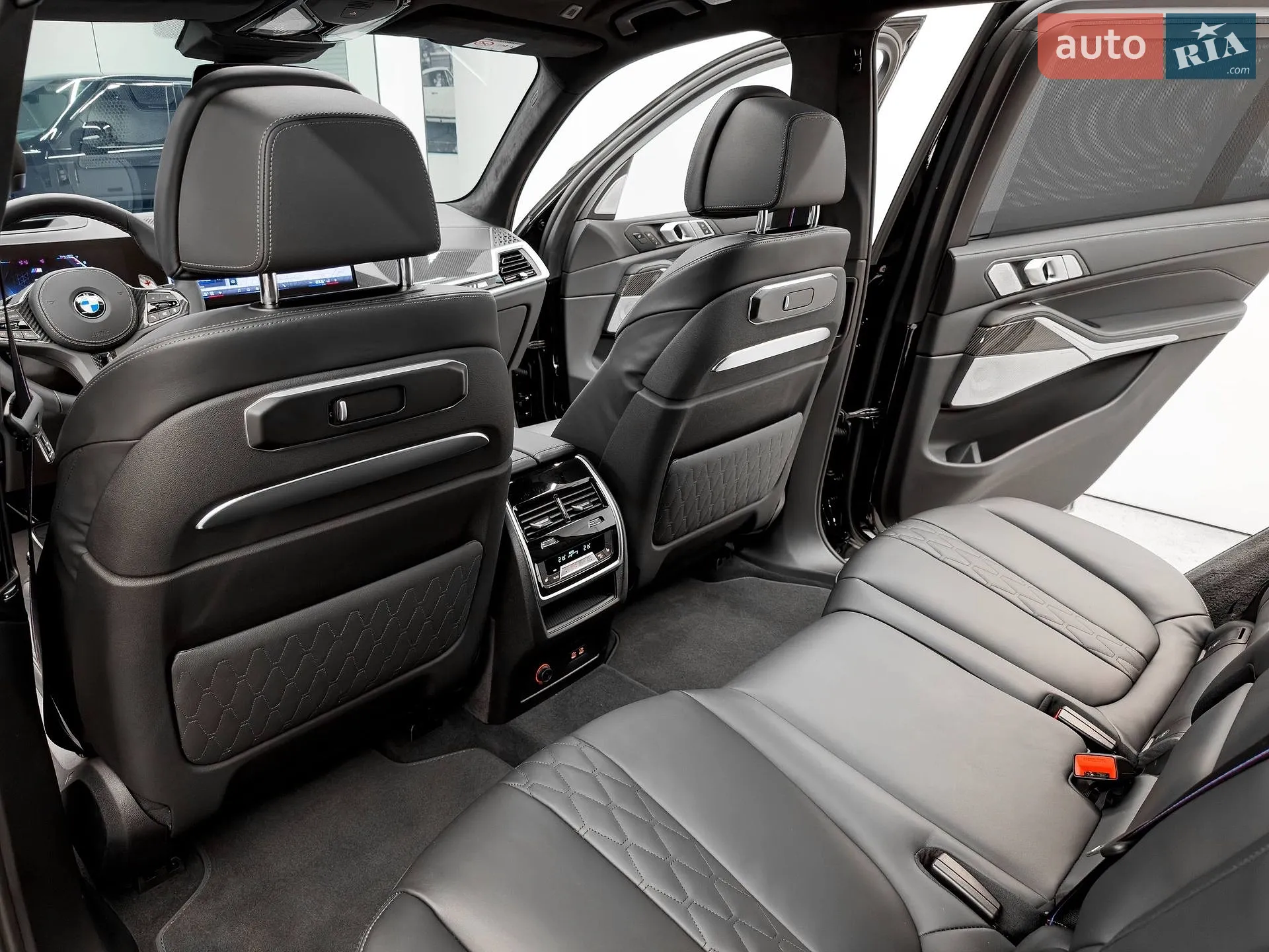 2024 BMW X7 - мініатюра 51